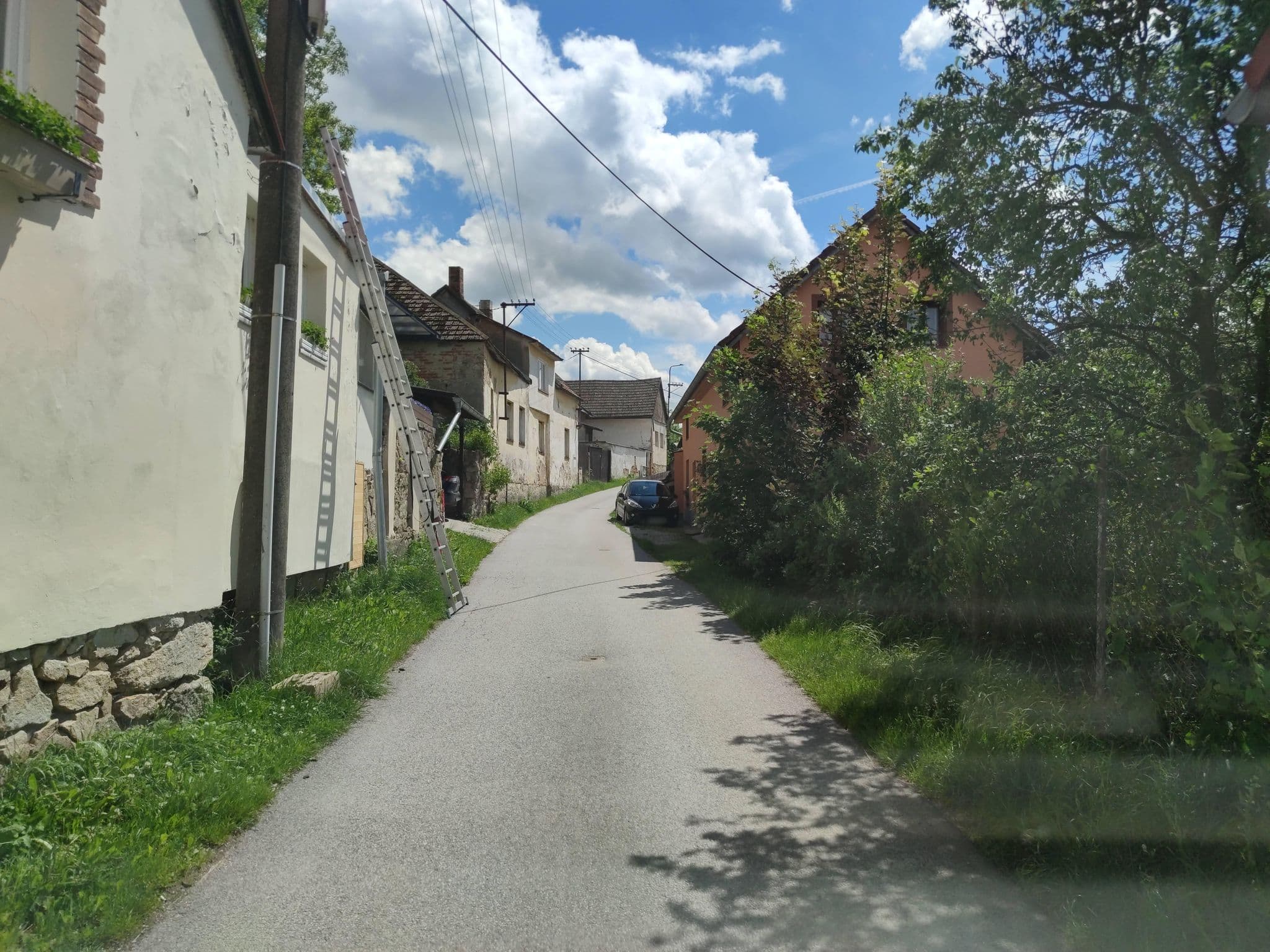 Street view near Hezká chalupa, Strmilov — © martinpoljak (CC BY-SA · Mapillary)