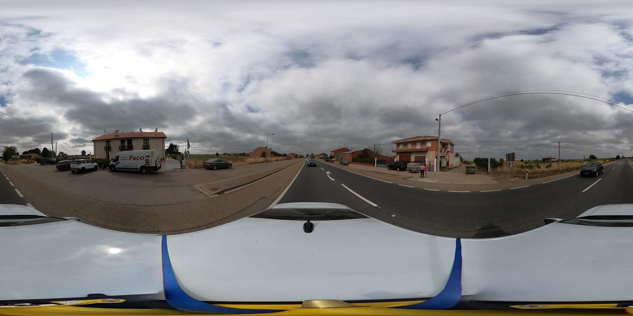 Street view near Albergue La Huella, Villadangos del Páramo — © AdgobaAlvac (CC BY-SA · Mapillary)