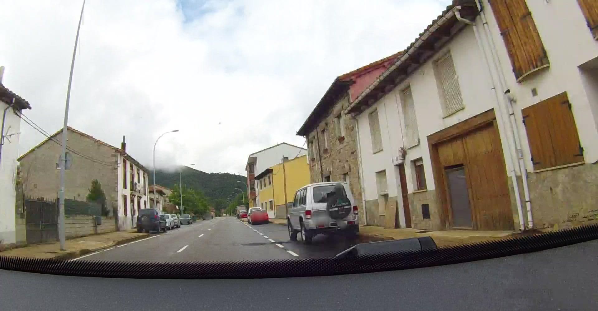 Street view near La Salona, Boñar — © VincentVE (CC BY-SA · Mapillary)