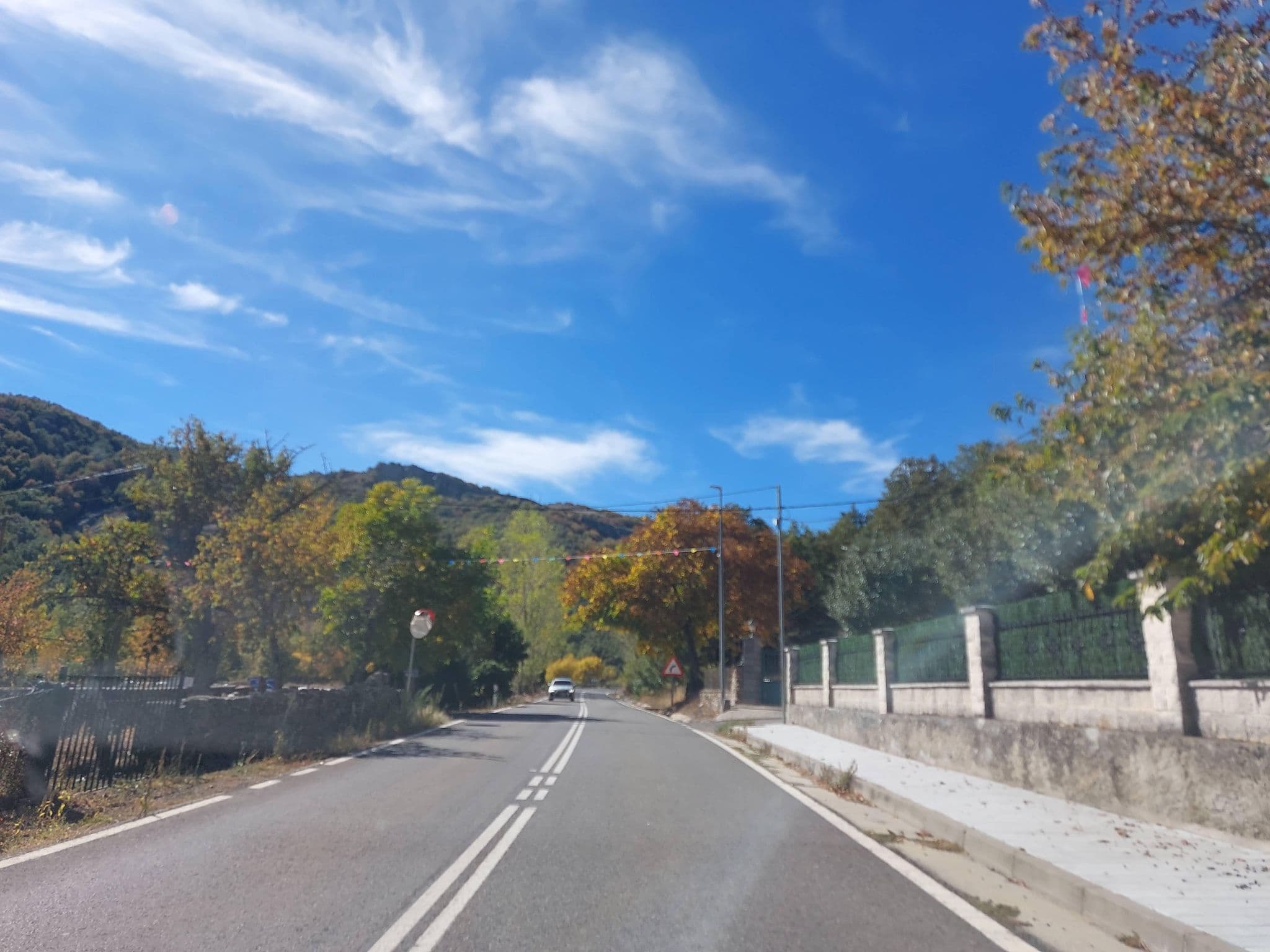Street view near La Morada de Vadinia, Sabero — © 5rmft (CC BY-SA · Mapillary)