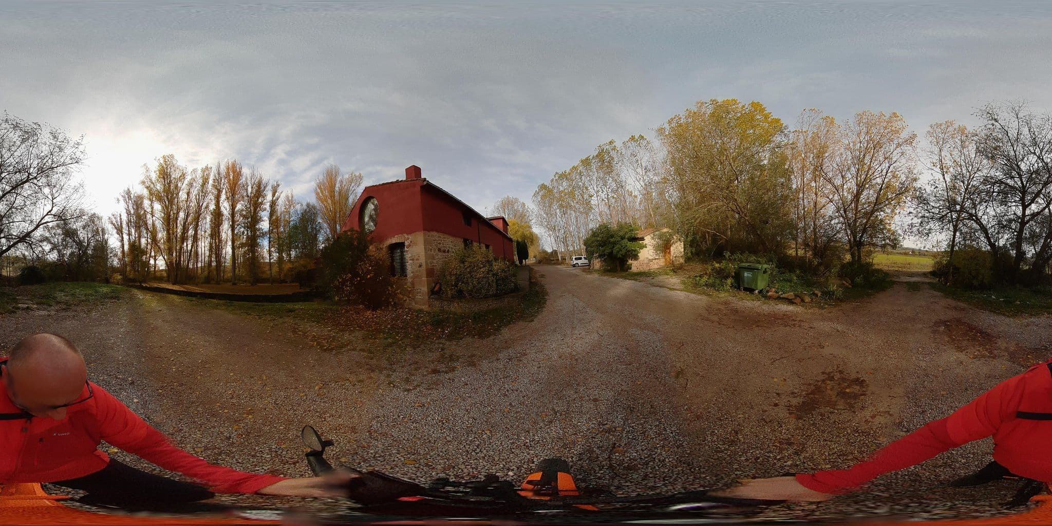 Street view near Hotel El Molino, Barruelo de Santullán — © mcd3 (CC BY-SA · Mapillary)