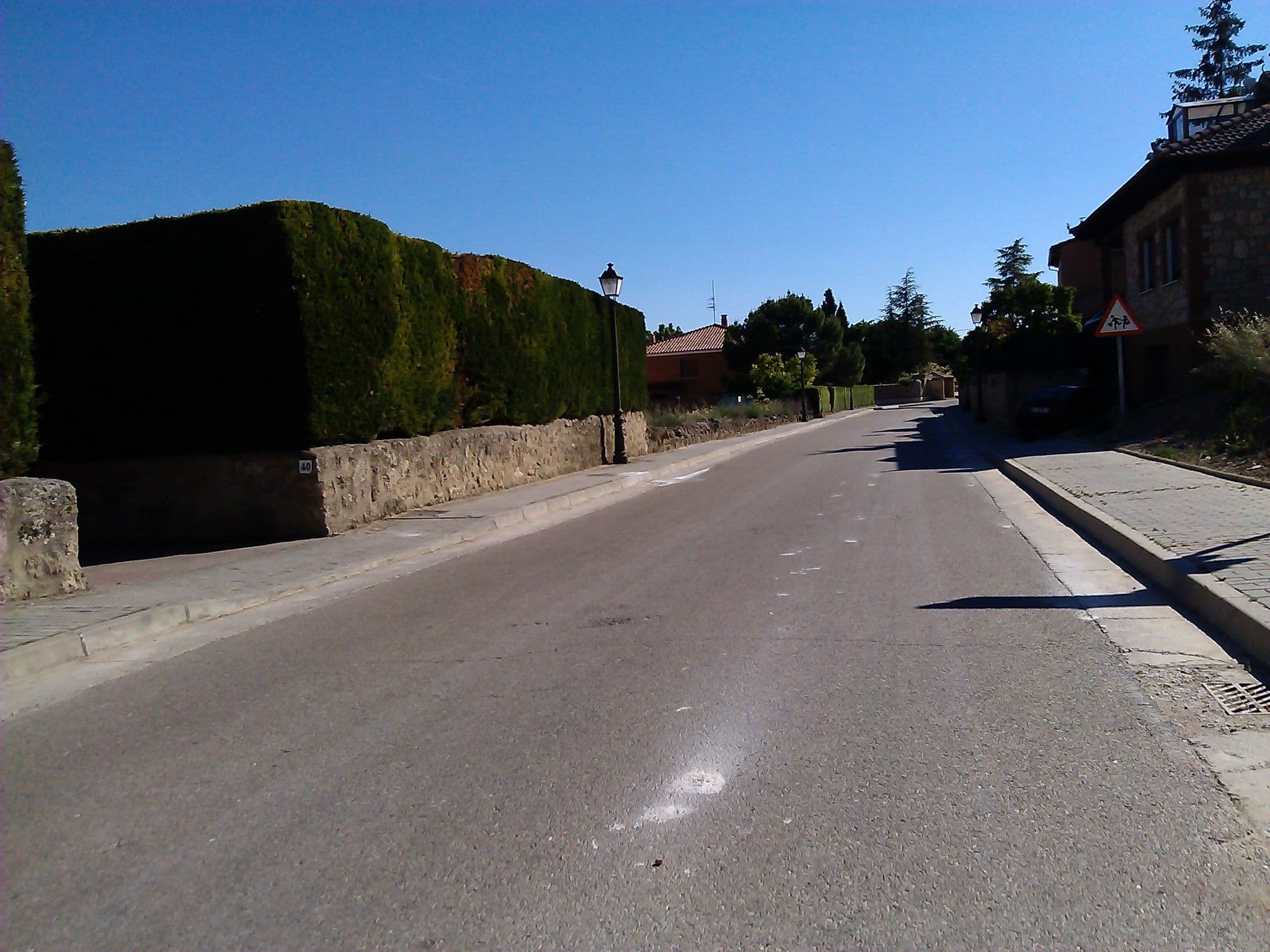 Street view near Albergue Ultreia, Melgar de Fernamental — © changchun1 (CC BY-SA · Mapillary)