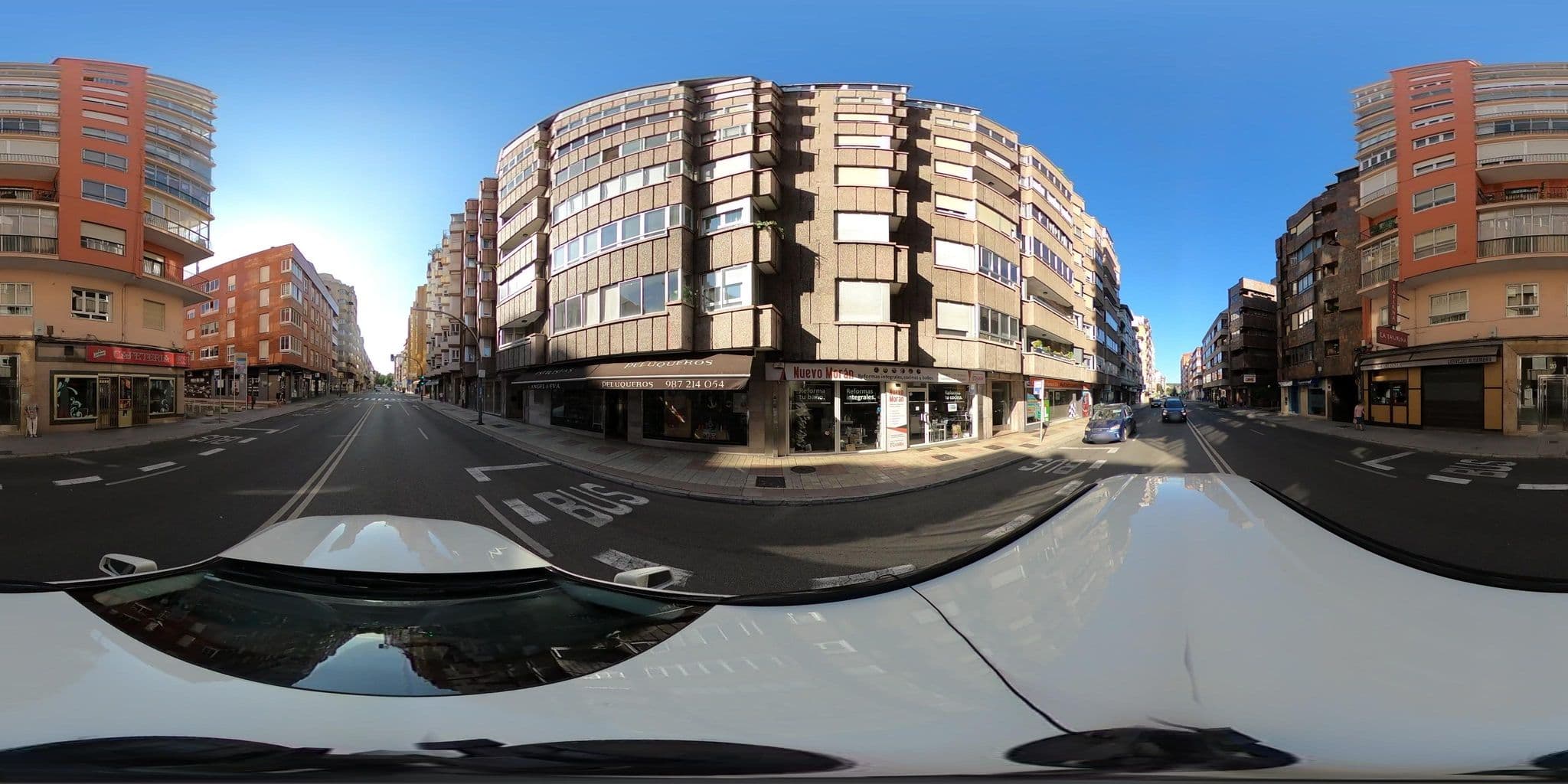 Street view near Pensión Sagrario, León — © sanjorgepinho (CC BY-SA · Mapillary)
