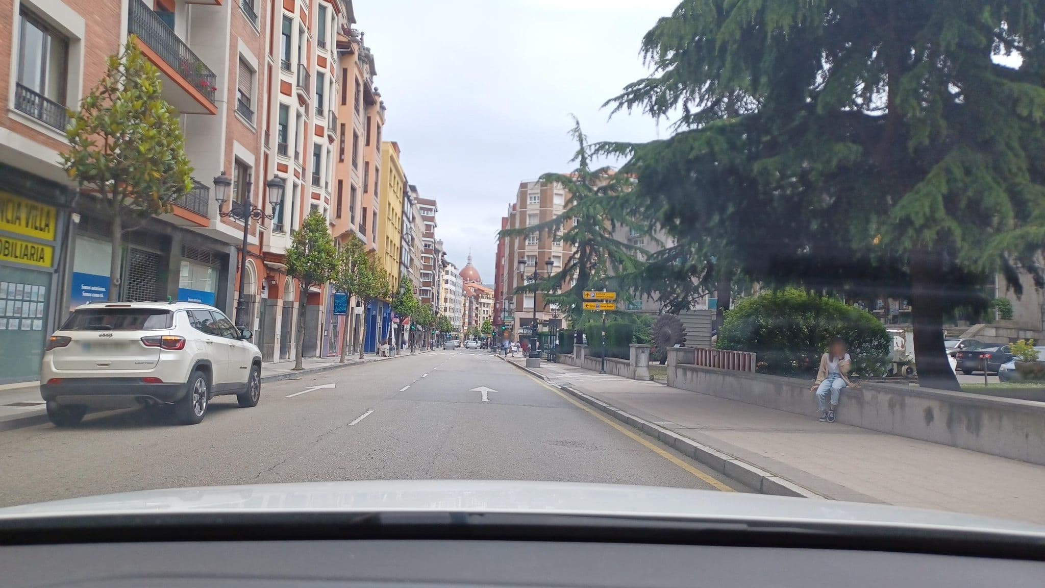 Street view near Hostal Oviedo, Oviedo — © normanm (CC BY-SA · Mapillary)
