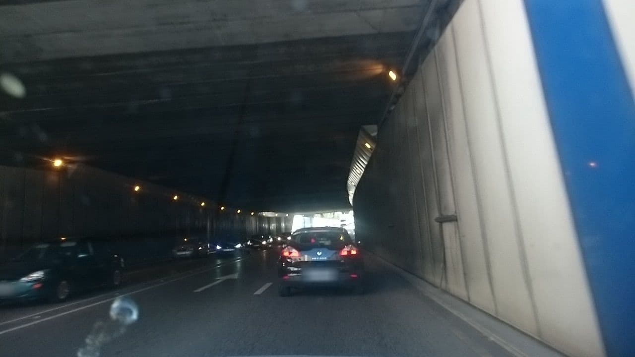 Street view near Hostal Hernandez, Oviedo — © yopaseopor (CC BY-SA · Mapillary)