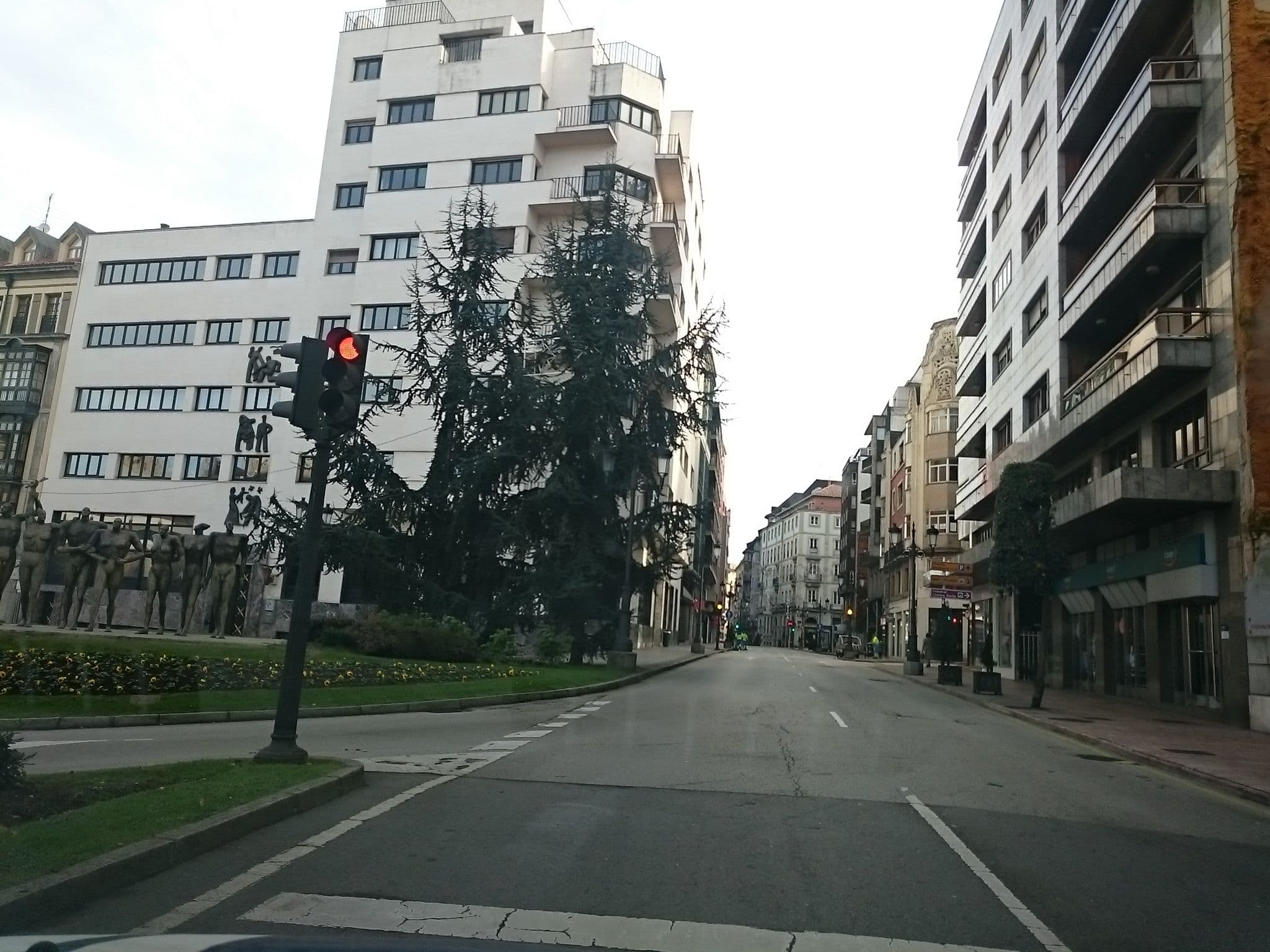 Street view near Civitas Centro Hoteles, Oviedo — © yopaseopor (CC BY-SA · Mapillary)