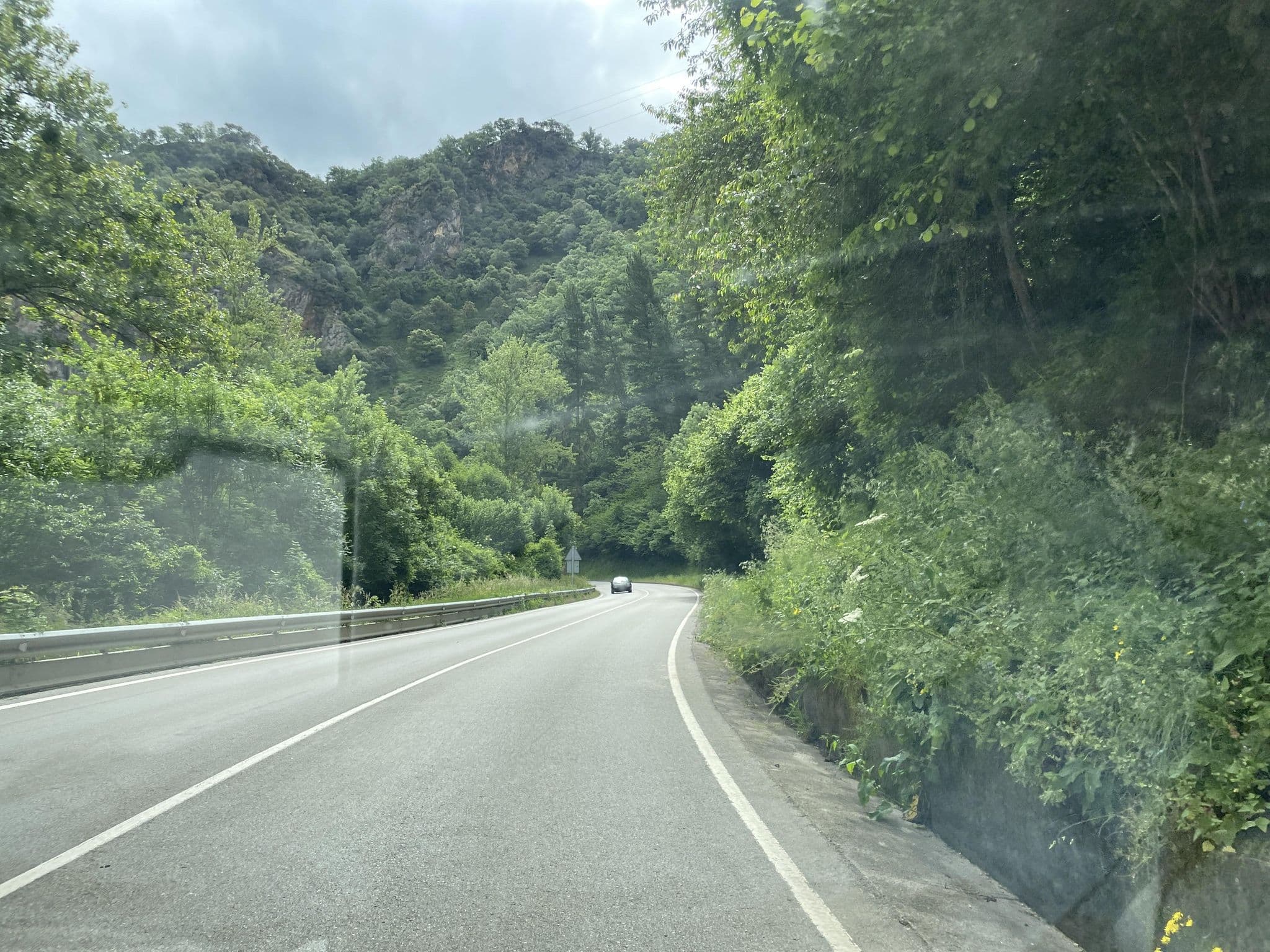 Street view near La Casona de Trevino, Potes — © seraq (CC BY-SA · Mapillary)
