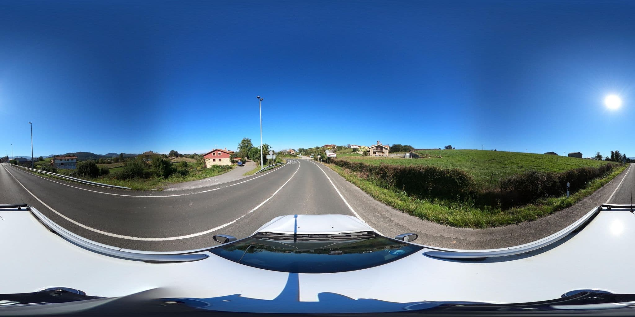 Street view near Posada los Taranos, San Vicente de la Barquera — © alvacmri (CC BY-SA · Mapillary)