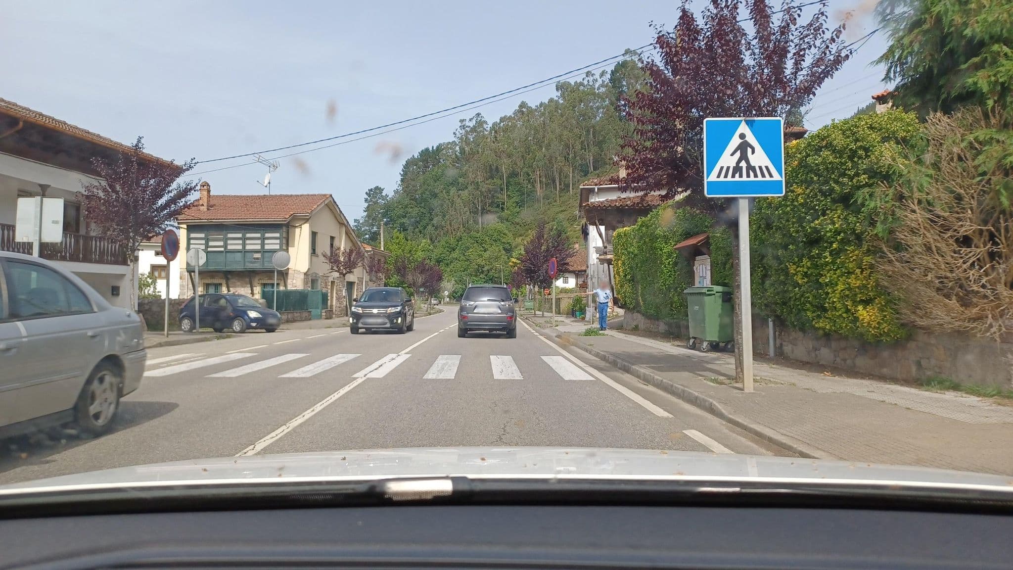 Street view near Casa Florenta, Parres — © normanm (CC BY-SA · Mapillary)