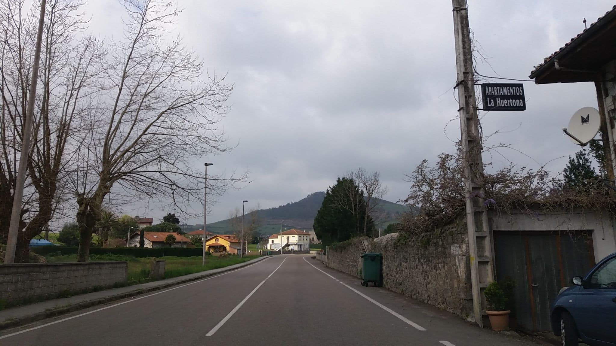 Street view near Apartamentos la Huertona, Santillana — © egofer (CC BY-SA · Mapillary)