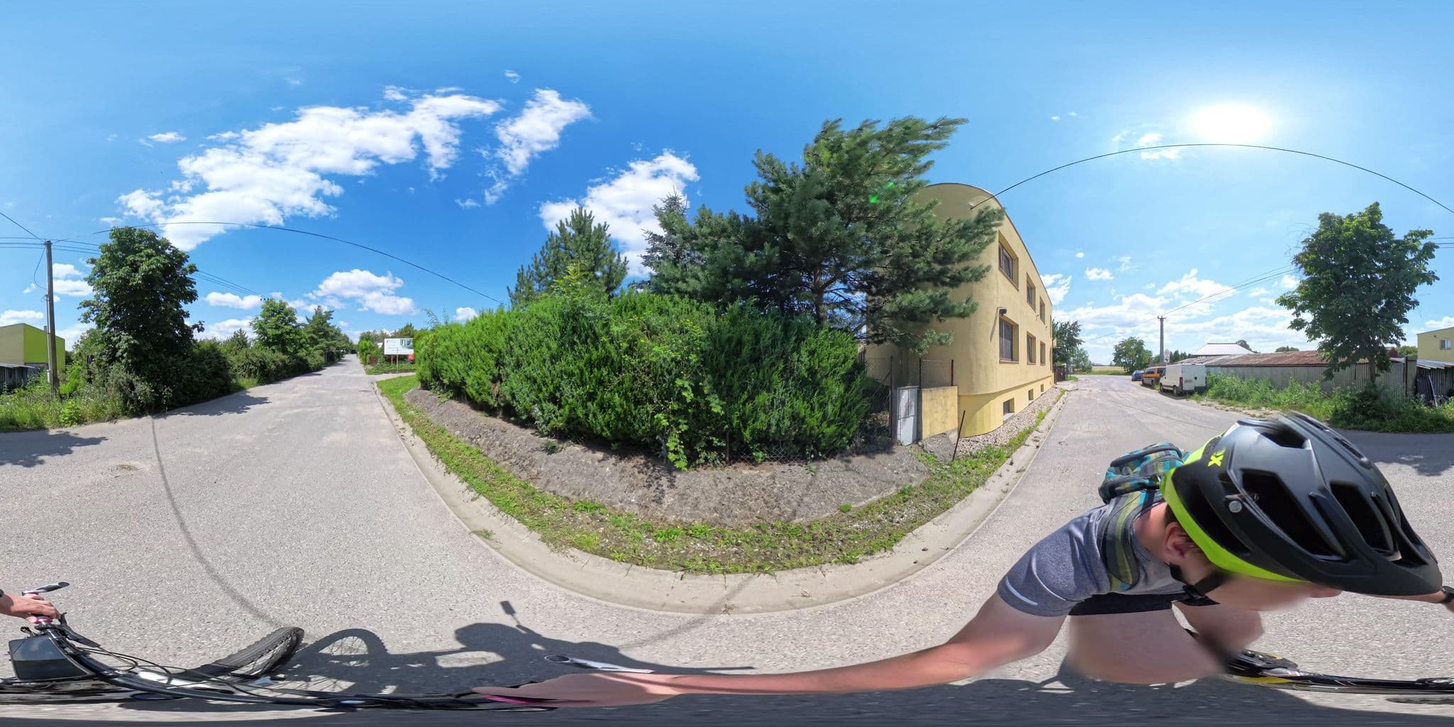 Street view near Žlutý dům, Šlapanice — © DNL852 (CC BY-SA · Mapillary)
