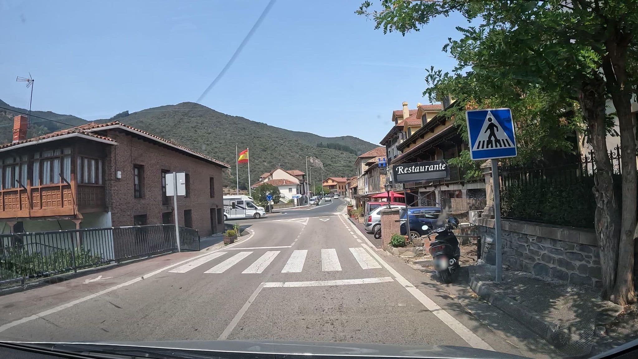 Street view near Peñasagra, Potes — © vinisa (CC BY-SA · Mapillary)