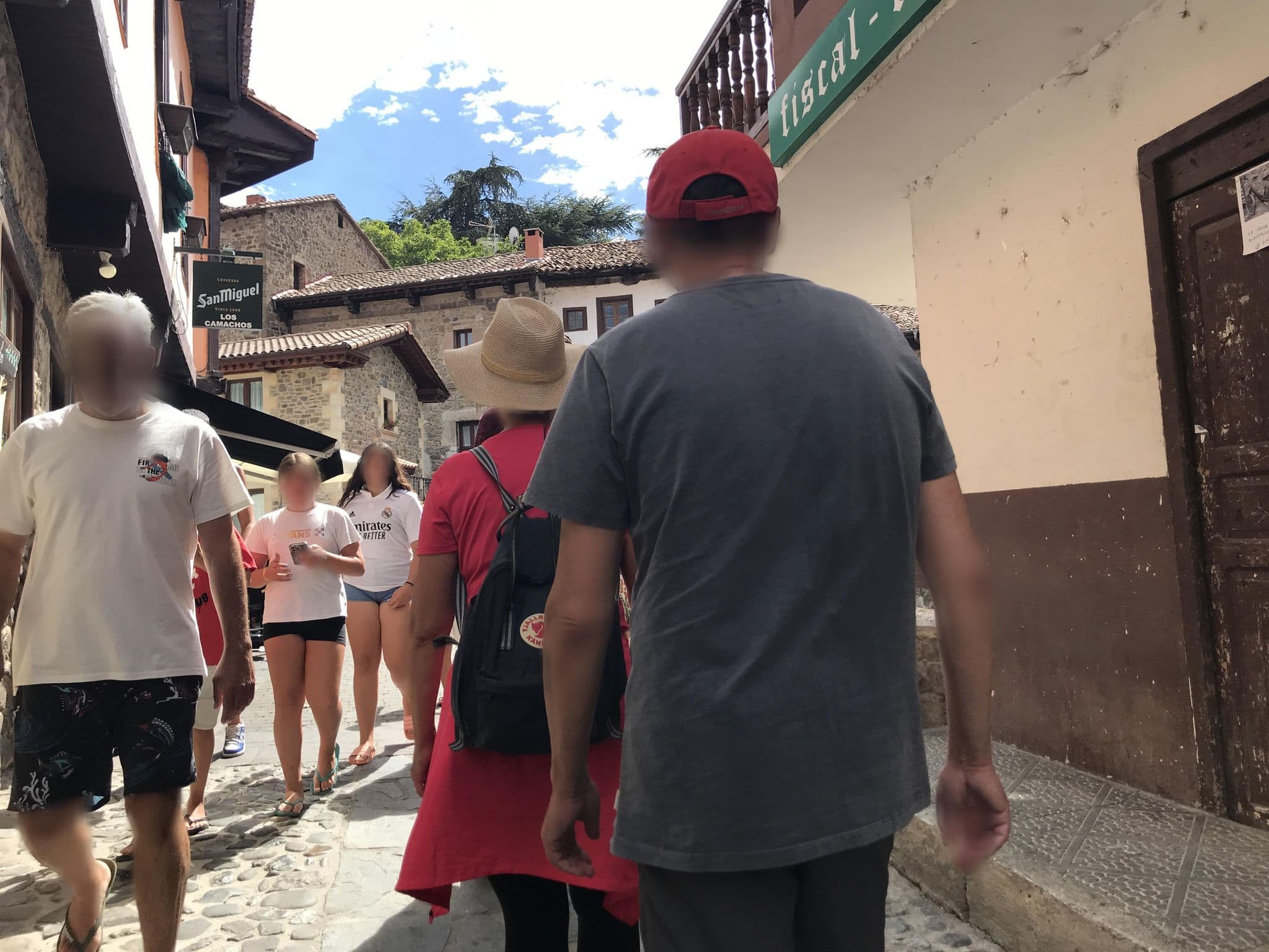 Street view near Hospedale Casa Favila, Potes — © miguel_andrade (CC BY-SA · Mapillary)