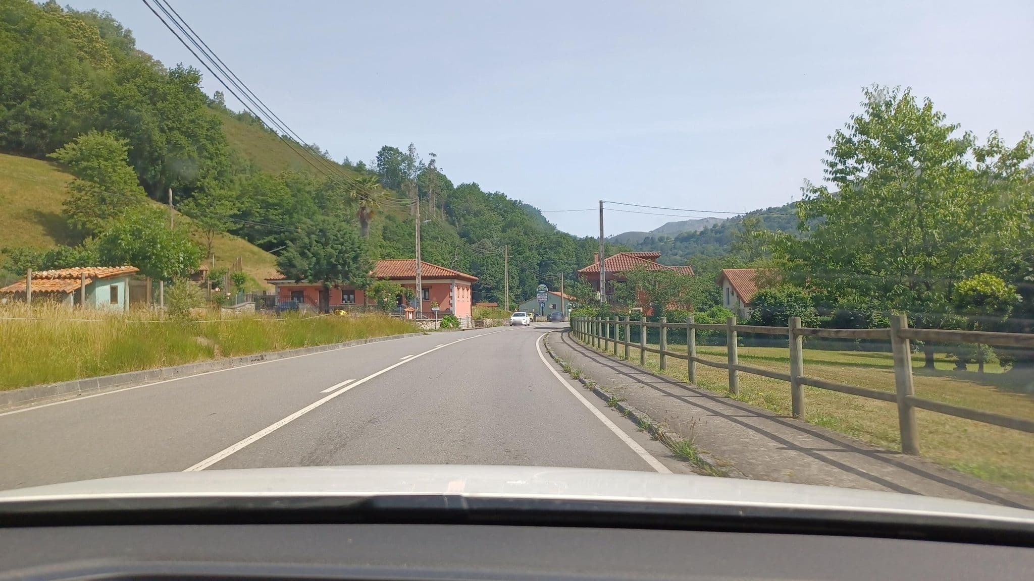 Street view near Hotel La Ablaneda, Cangas de Onís — © normanm (CC BY-SA · Mapillary)