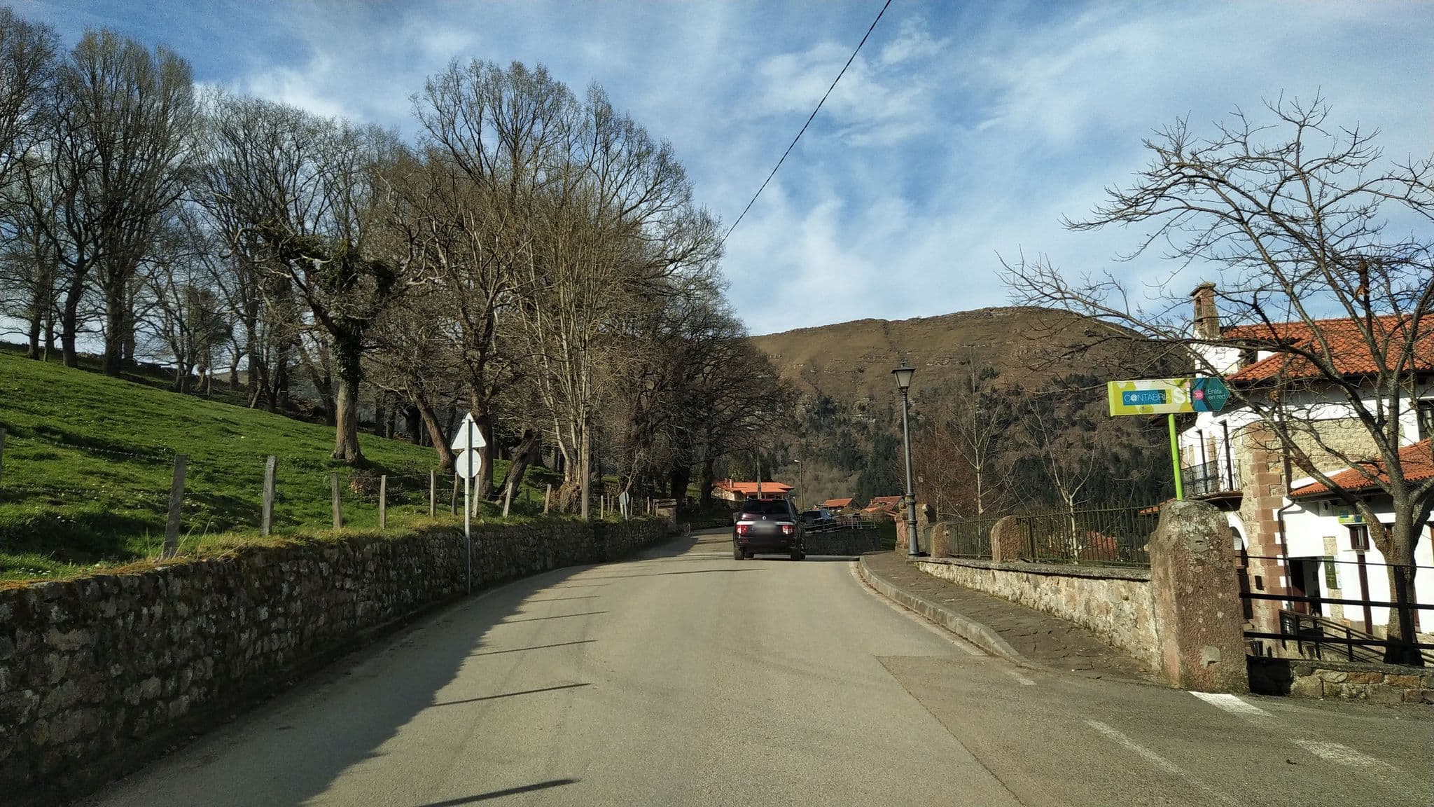 Street view near La Casona de Ucieda, Luzmela — © egofer (CC BY-SA · Mapillary)