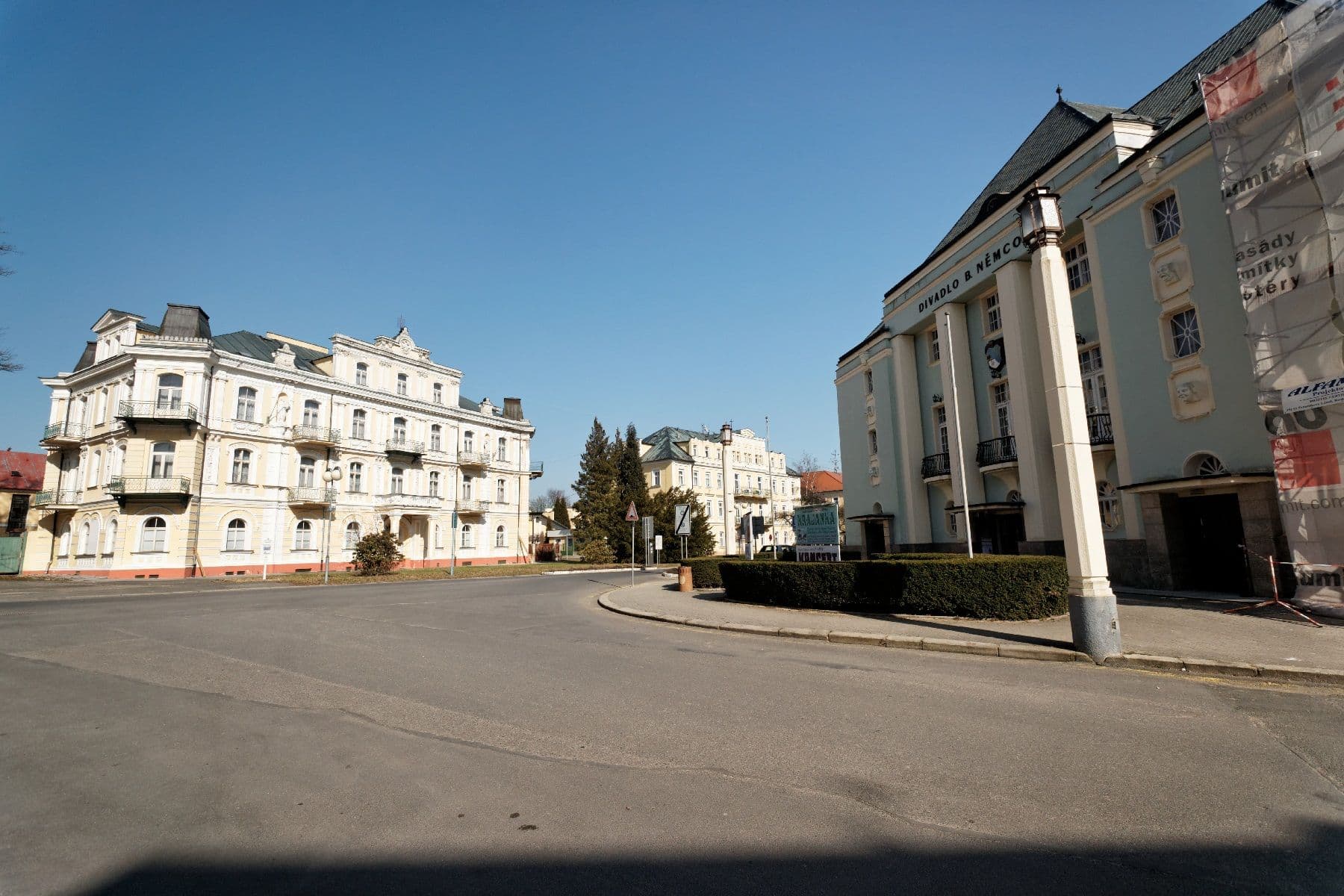 Street view near Spa & Kur Hotel Praha, Františkovy Lázně — © txllxt (CC BY-SA · Mapillary)