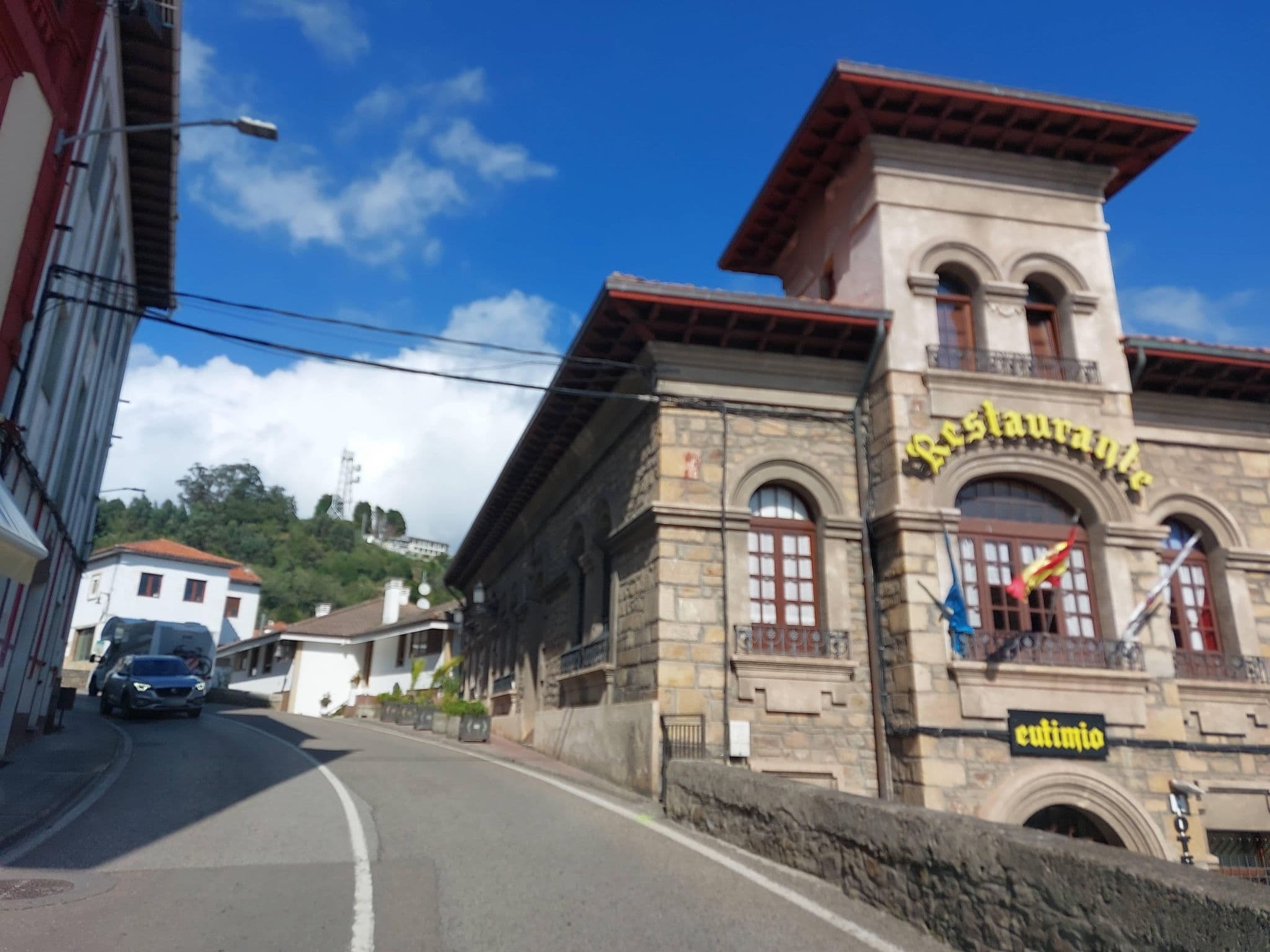 Street view near Hotel Restaurante Casa Eutimio, Colunga — © 5rmft (CC BY-SA · Mapillary)
