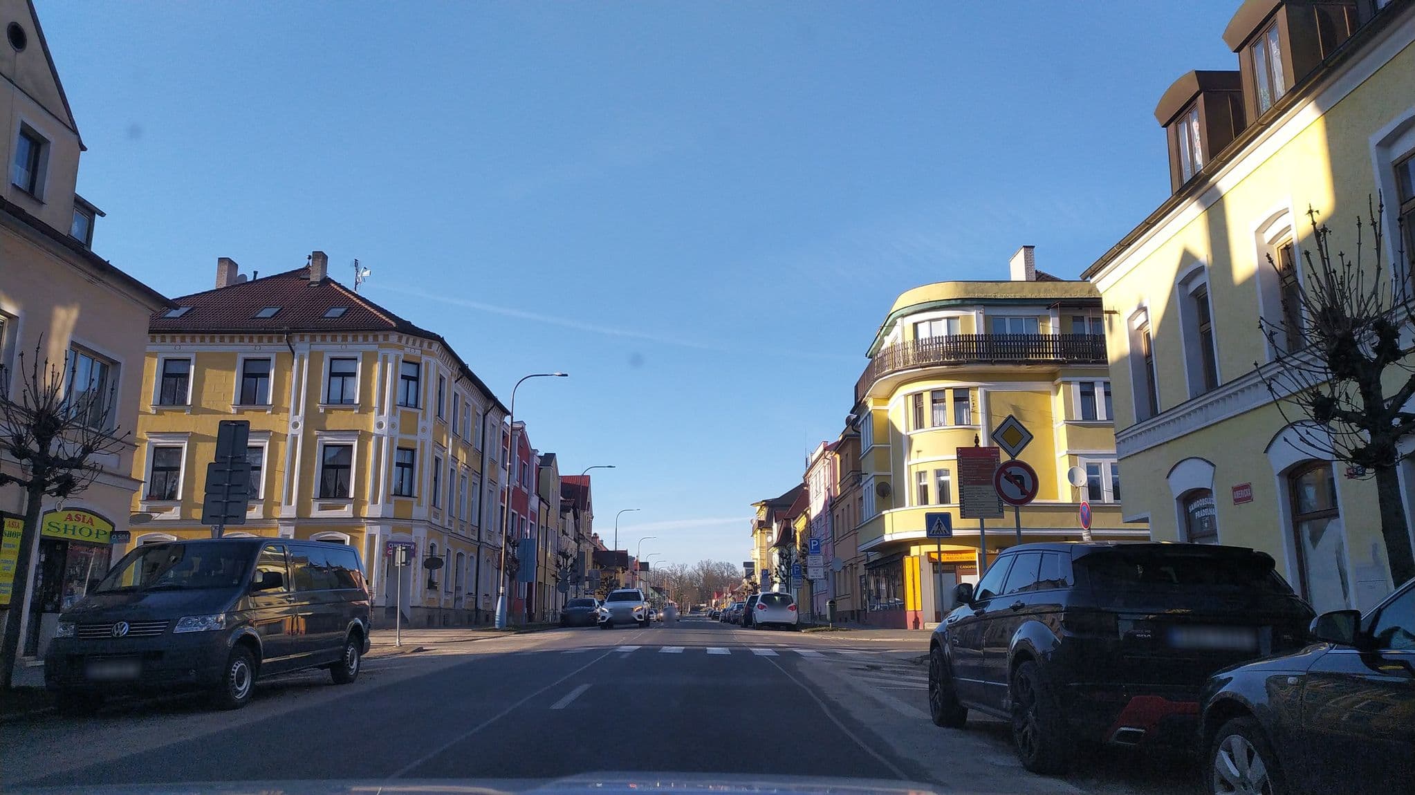 Street view near Sanatorium Mariot, Františkovy Lázně — © mrowka (CC BY-SA · Mapillary)