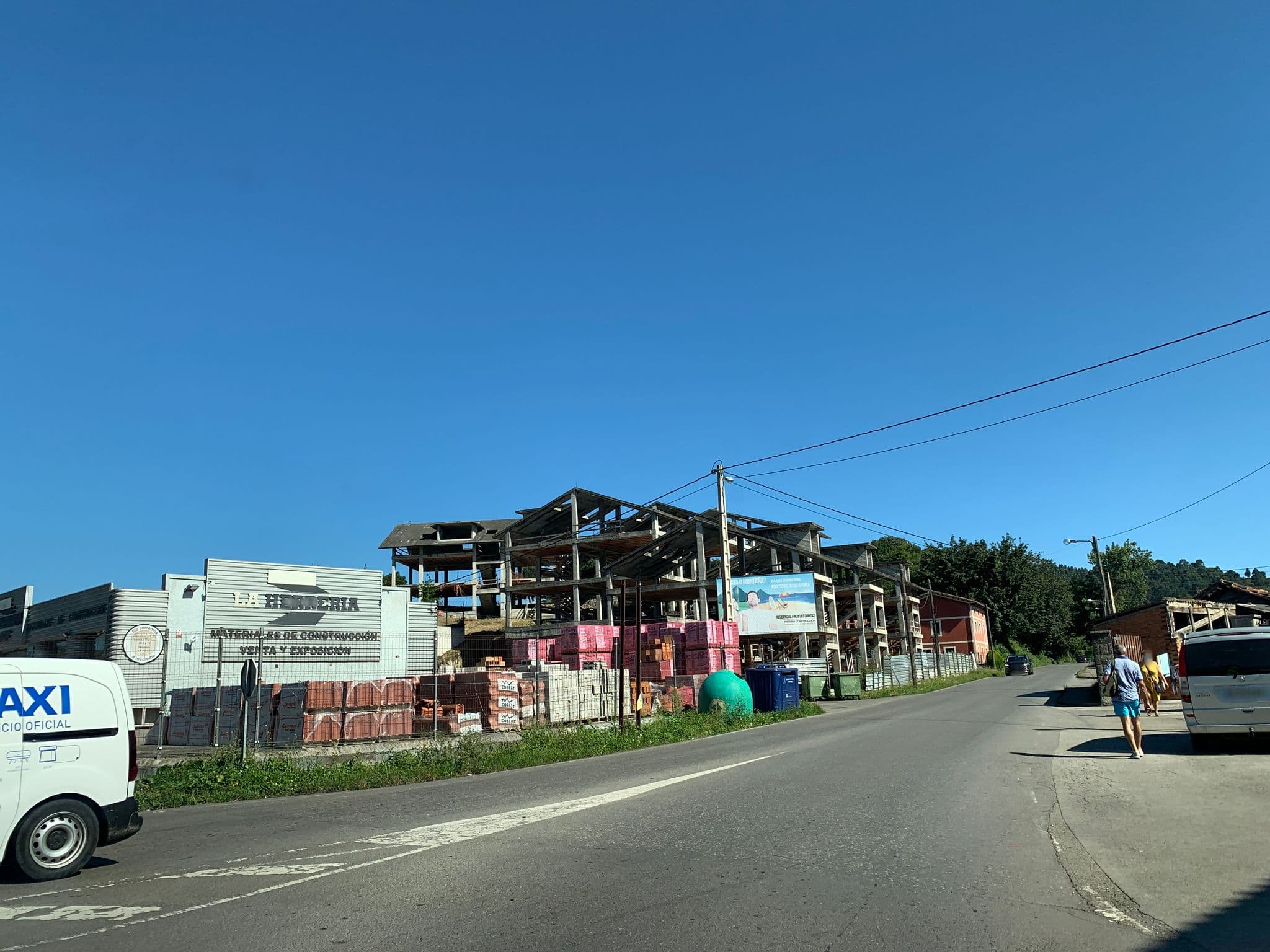 Street view near Hotel Sol Y Mar, Posada — © robot8a (CC BY-SA · Mapillary)