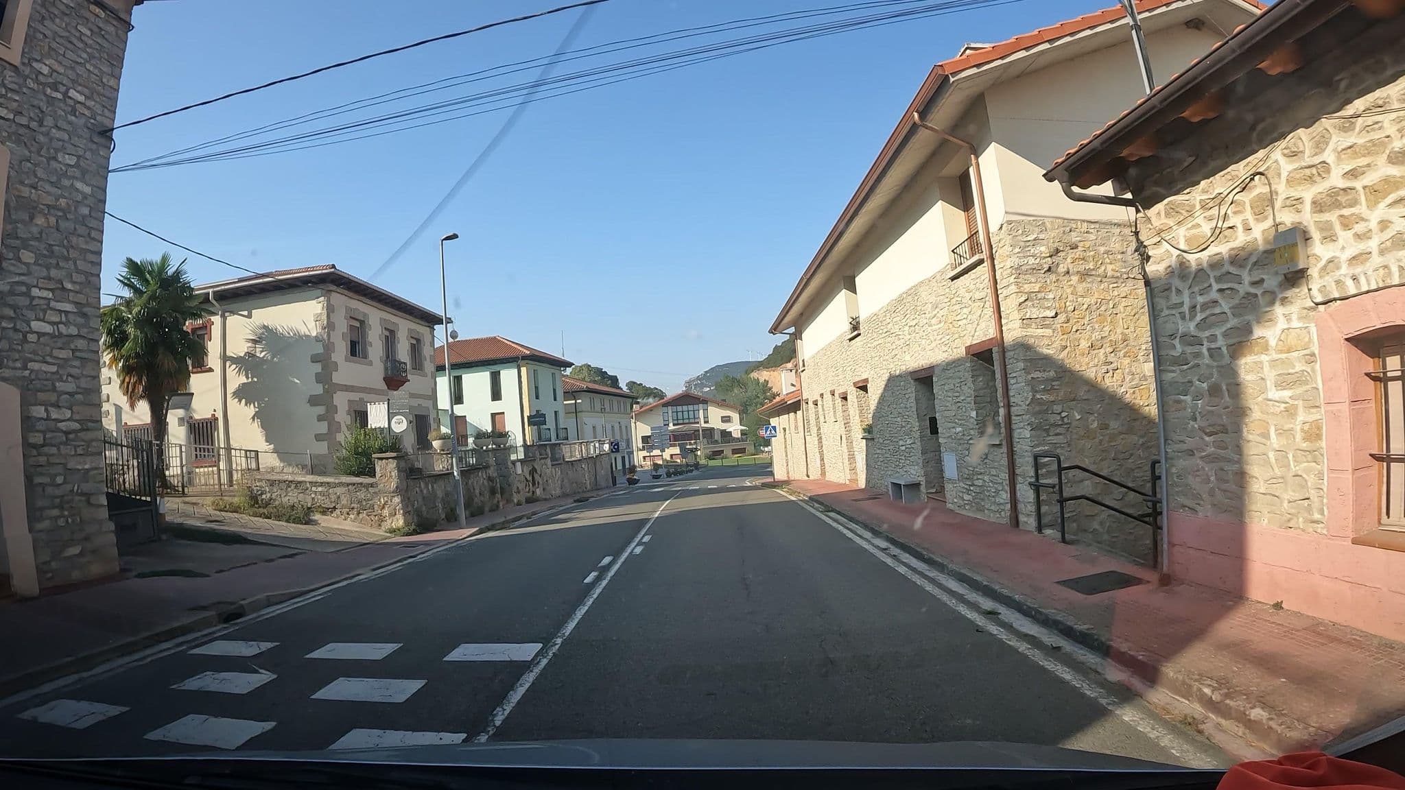 Street view near Casa Rural Lagun Etxea, Miranda de Ebro — © vinisa (CC BY-SA · Mapillary)