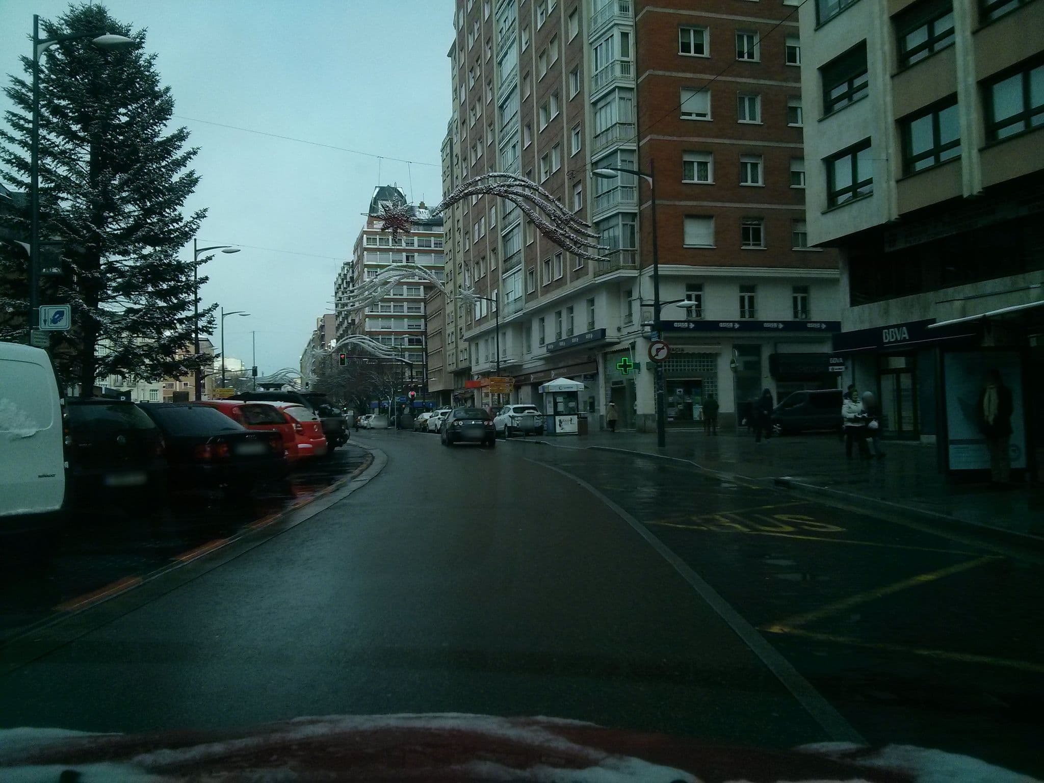 Street view near Hotel Cabildo Burgos, Burgos — © cronoser (CC BY-SA · Mapillary)