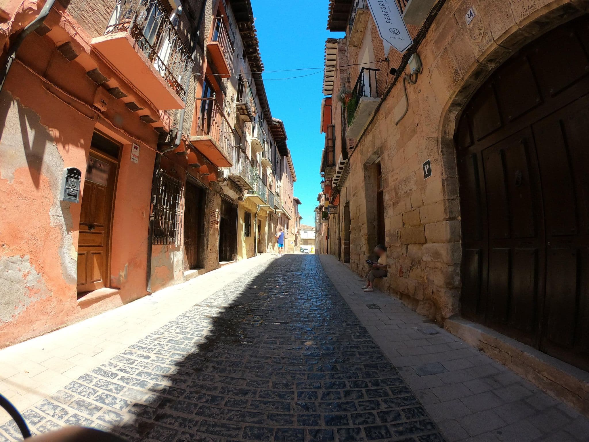 Street view near Casa Peregrinando, Fuenmayor — © rubencarbonero (CC BY-SA · Mapillary)