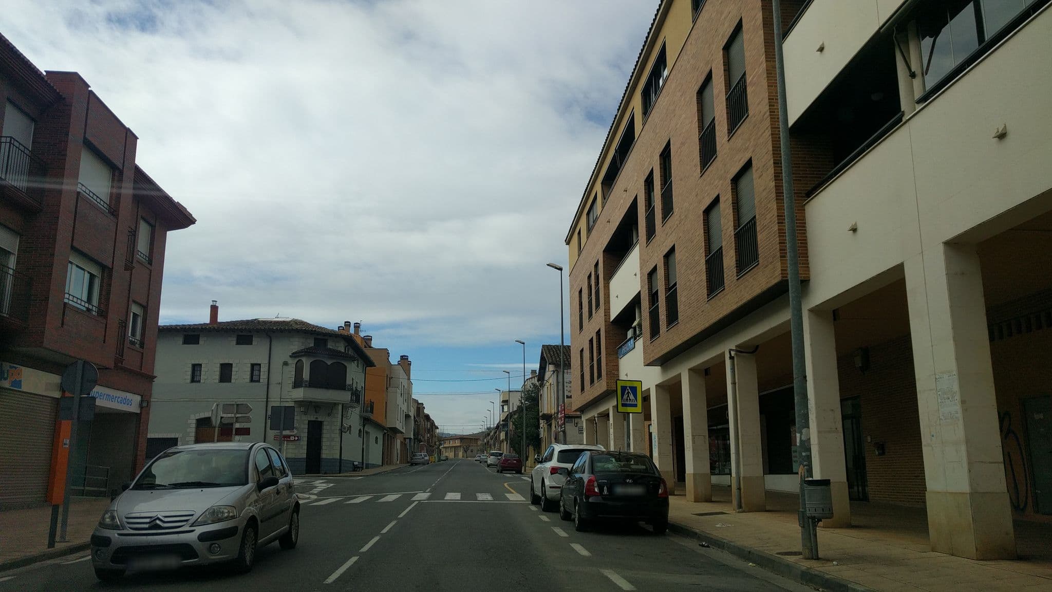 Street view near Pensión Eugenio Guevara Ureta, Fuenmayor — © egofer (CC BY-SA · Mapillary)