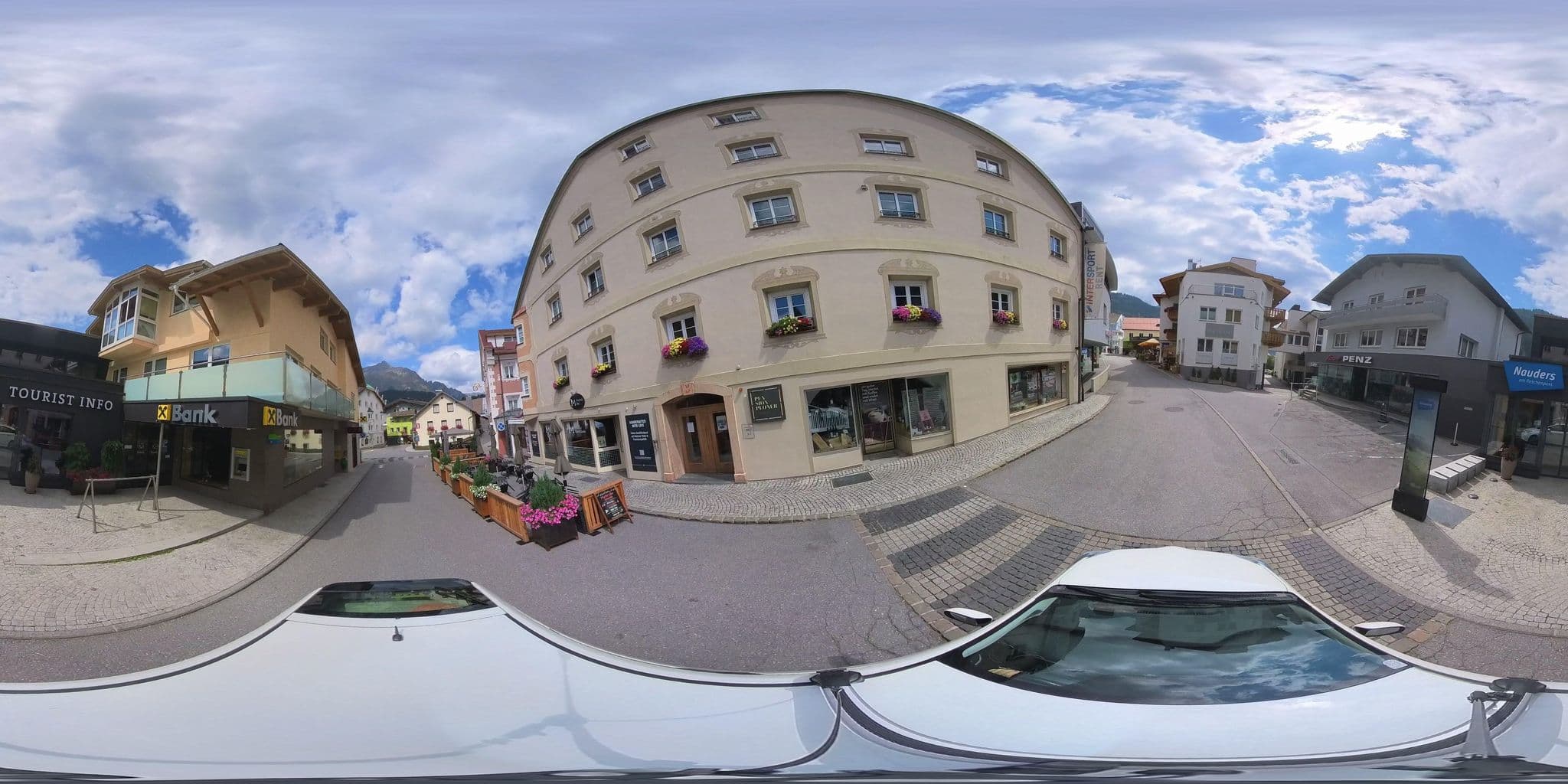 Street view near Gasthof zum goldenen Löwen, Nauders — © osmplus_org (CC BY-SA · Mapillary)