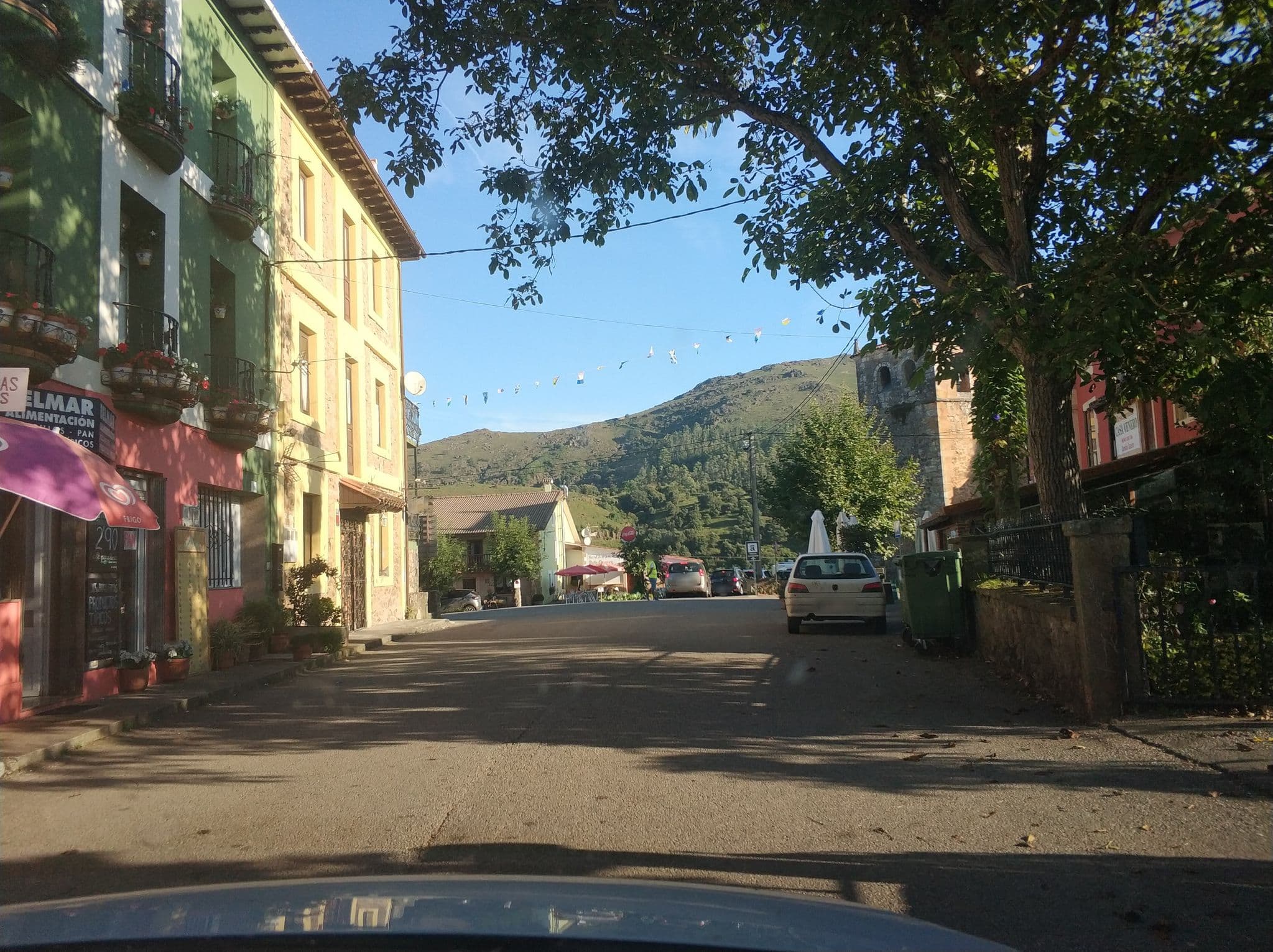 Street view near POSADA VENERO, Penagos — © sanchi (CC BY-SA · Mapillary)