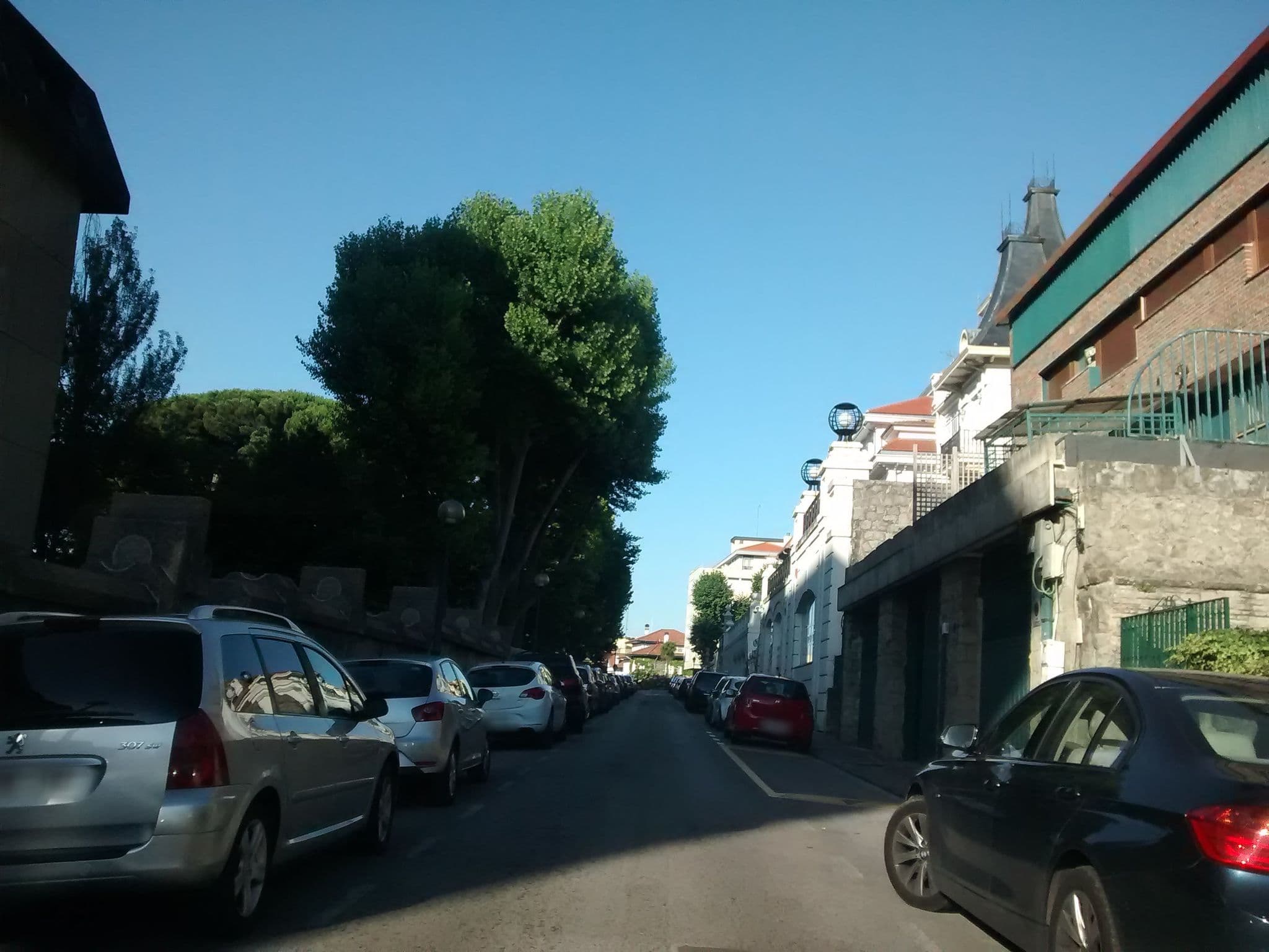 Street view near H. Santos D, Santander — © egofer (CC BY-SA · Mapillary)