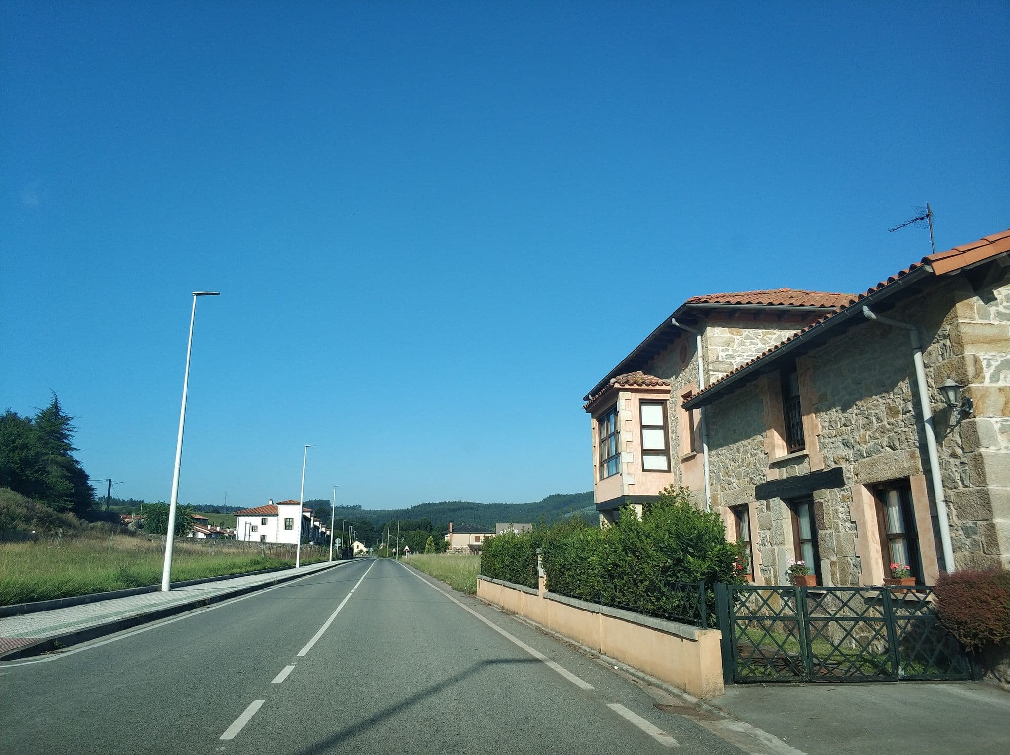 Street view near Posada las Puentes, Arce — © javitum (CC BY-SA · Mapillary)