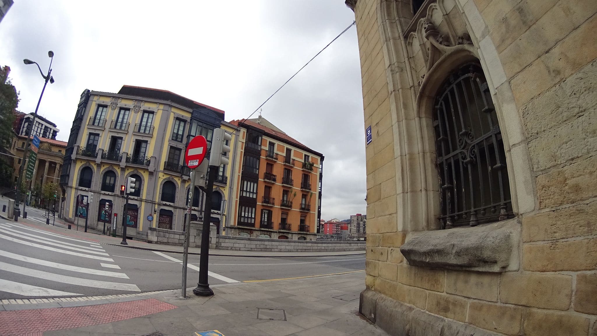 Street view near Hosteleria Hogar, Santutxu — © robertogeb (CC BY-SA · Mapillary)