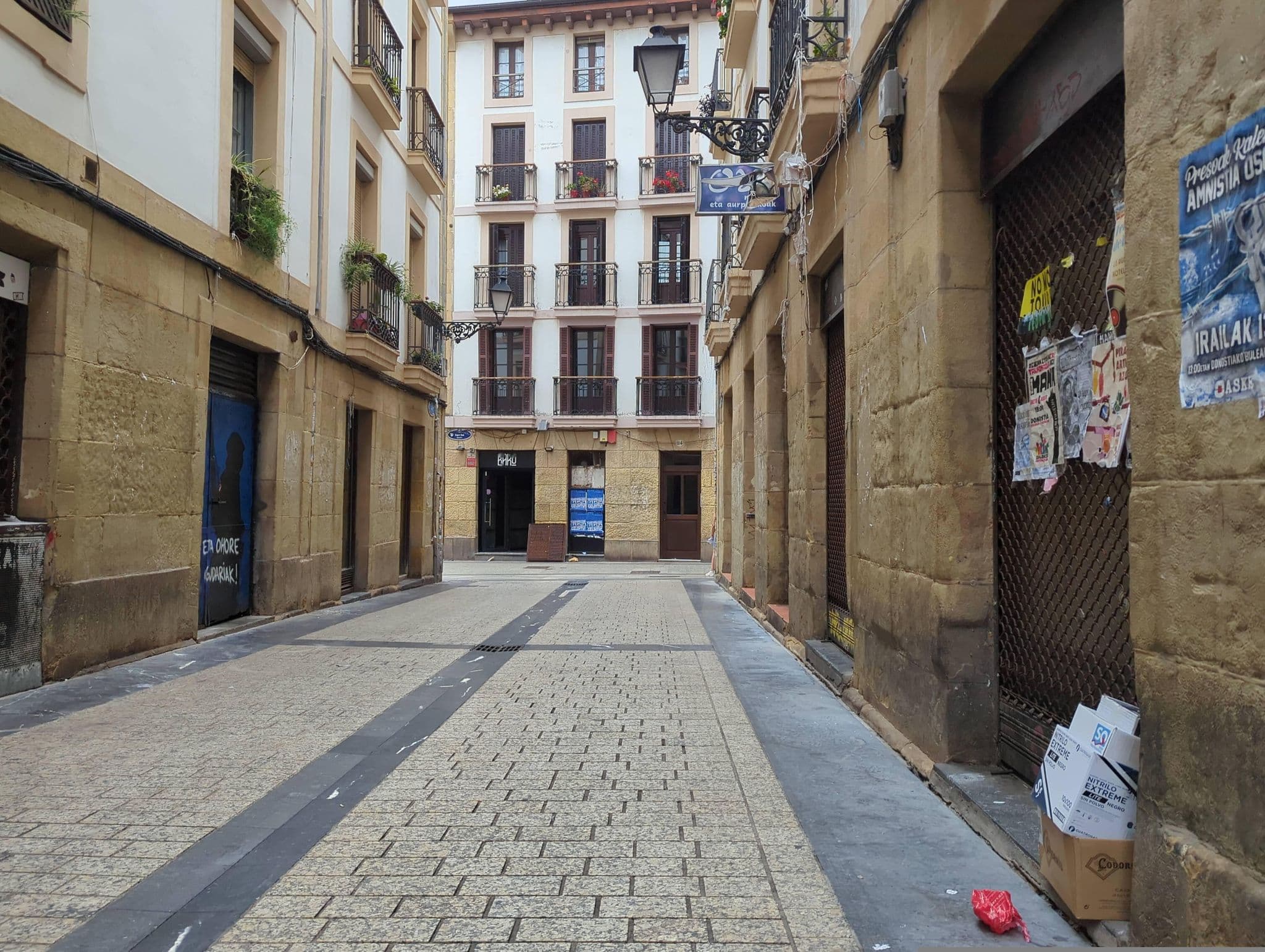 Street view near Hostel Old Town, Donostia / San Sebastián — © miguel_andrade (CC BY-SA · Mapillary)