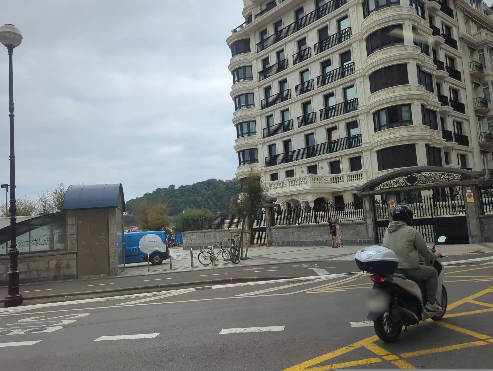 Street view near El apartamento (de Billy Wilder), Donostia / San Sebastián — © miguel_andrade (CC BY-SA · Mapillary)