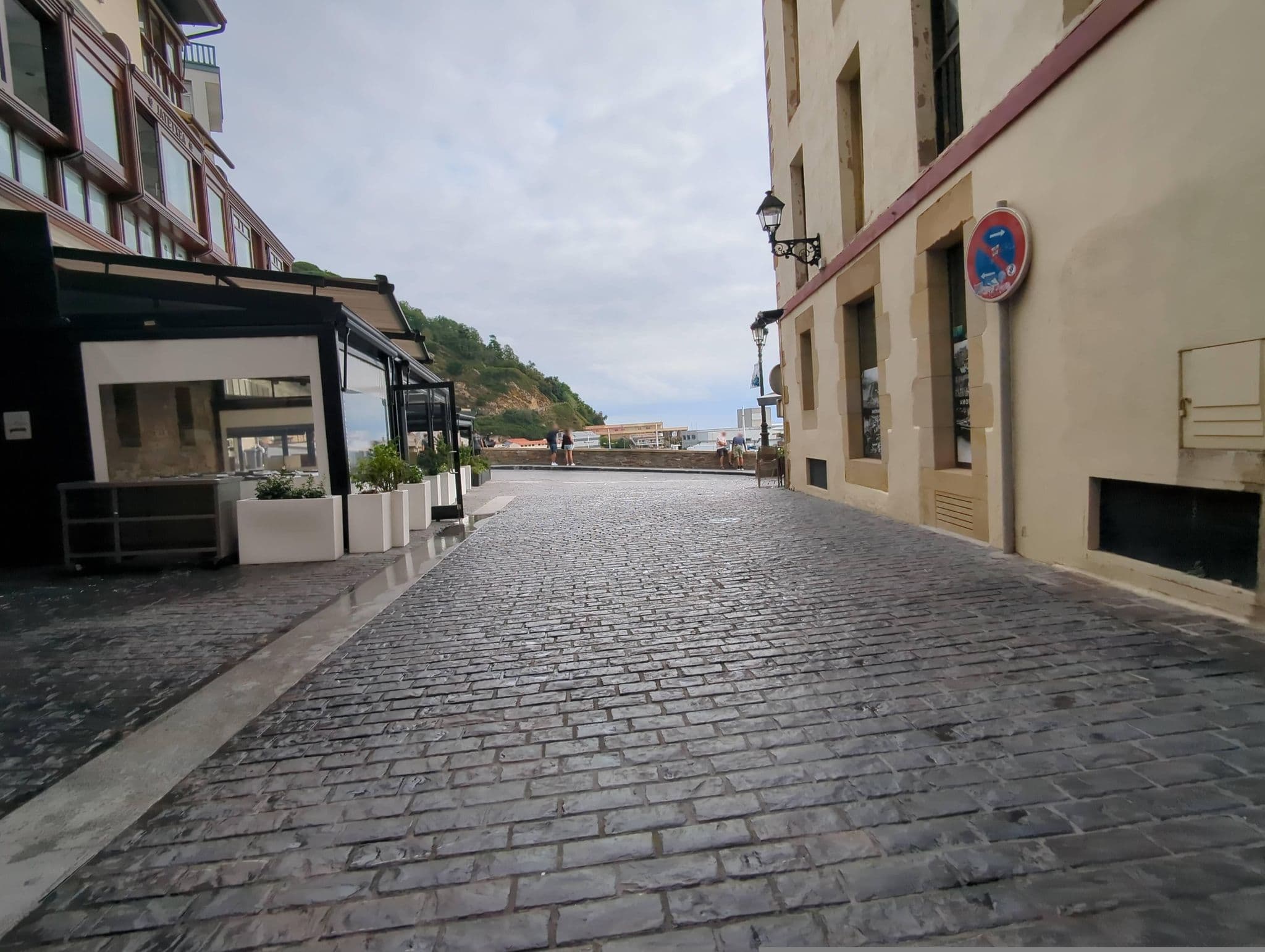 Street view near Katrapona, Getaria — © miguel_andrade (CC BY-SA · Mapillary)