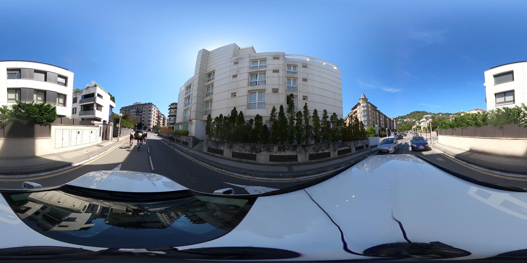 Street view near Cafeteria Ondarreta, Donostia / San Sebastián — © sanjorgepinho (CC BY-SA · Mapillary)