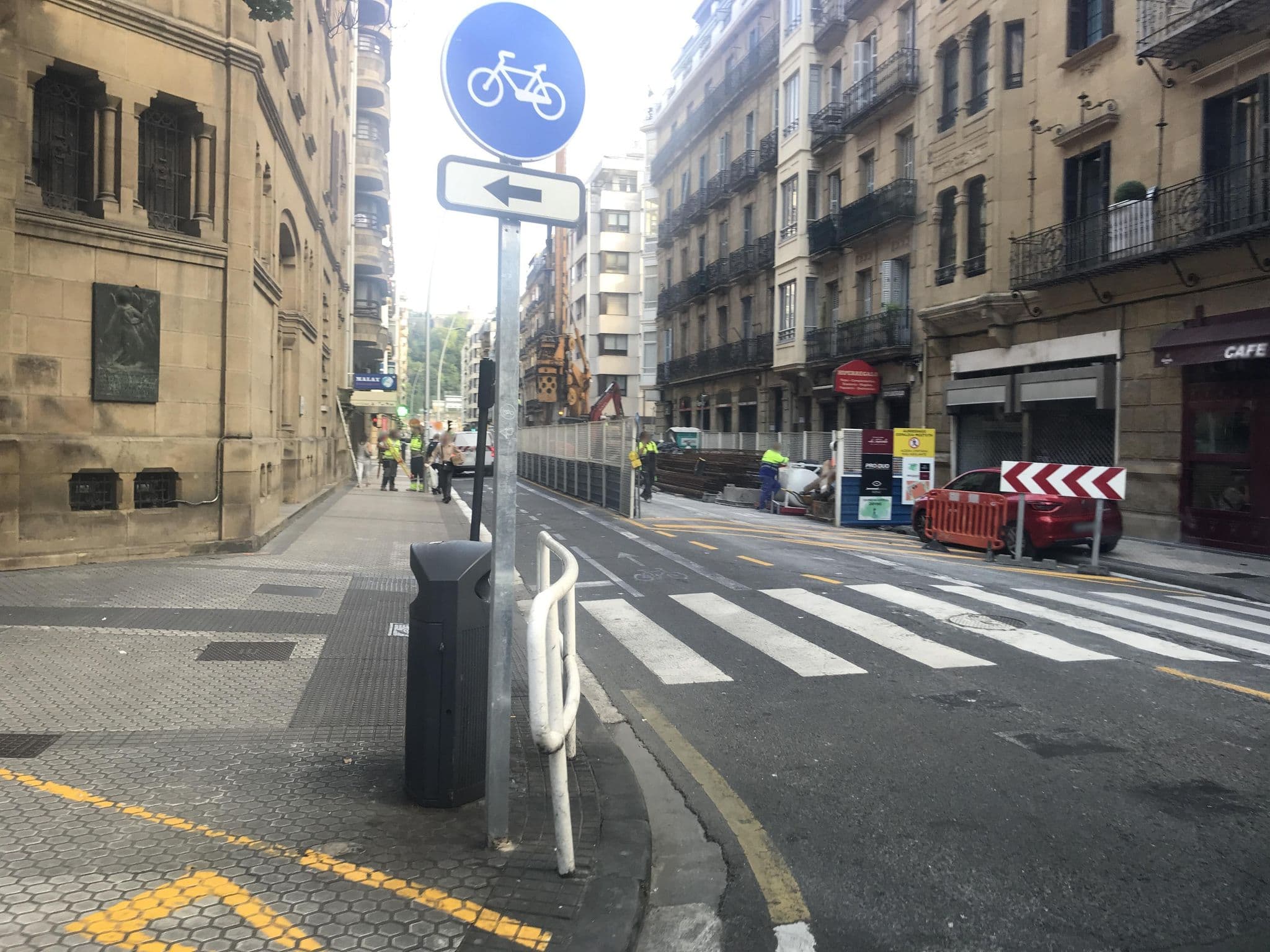 Street view near Loaldia, Donostia / San Sebastián — © miguel_andrade (CC BY-SA · Mapillary)