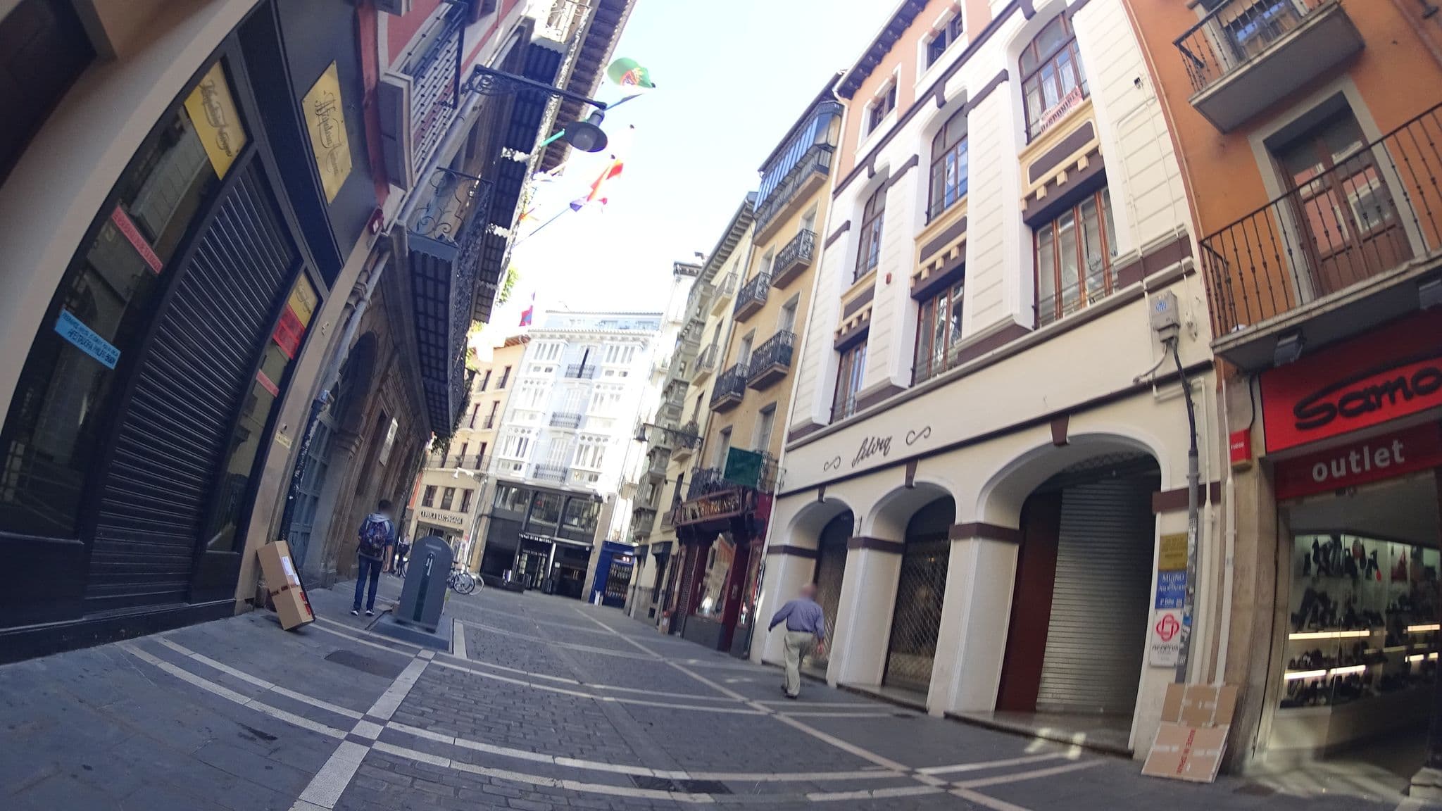 Street view near Apartment Plaza Castillo, Pamplona — © robertogeb (CC BY-SA · Mapillary)