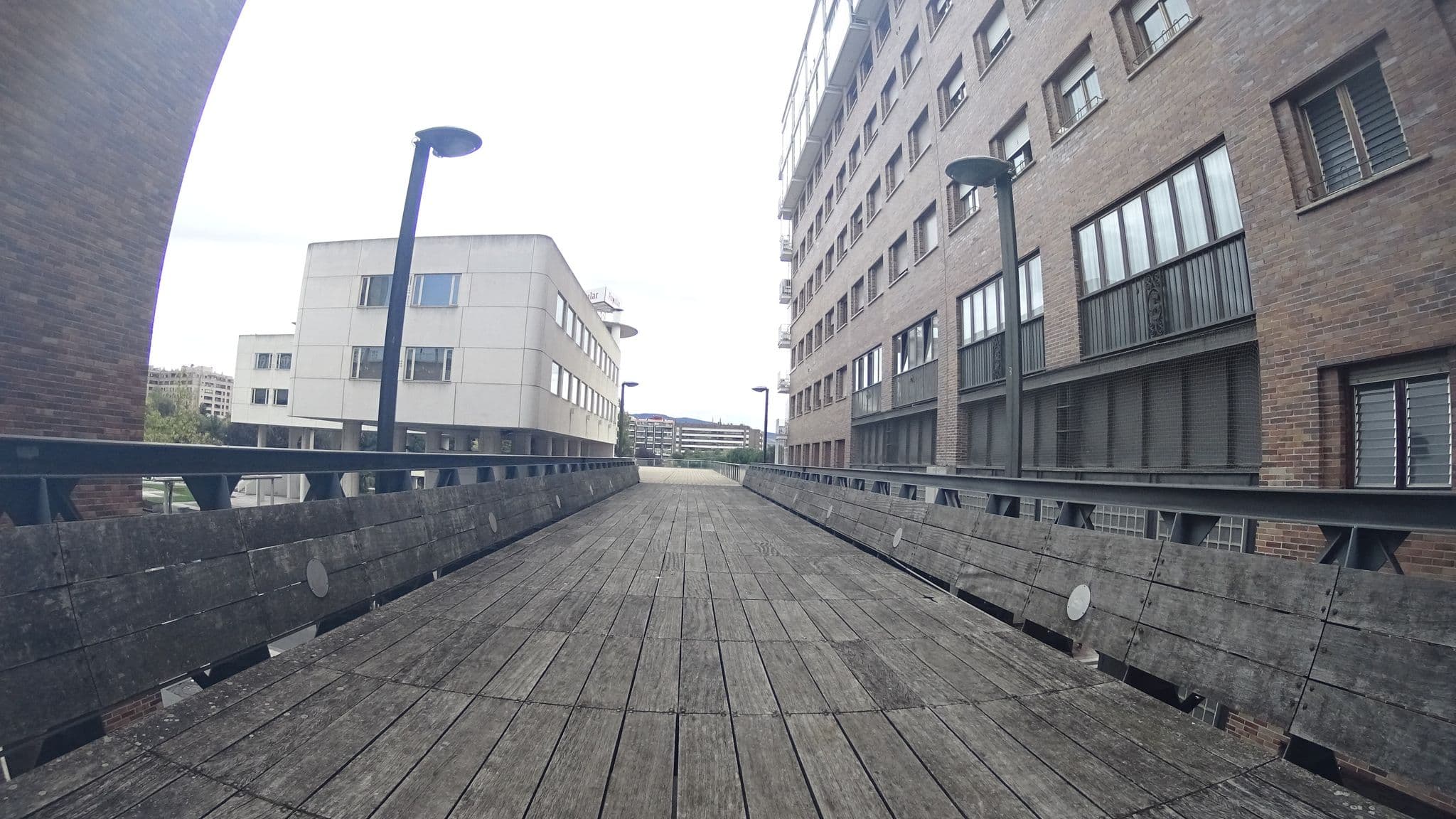 Street view near Libere Apartahotel, Ermitagaña — © robertogeb (CC BY-SA · Mapillary)