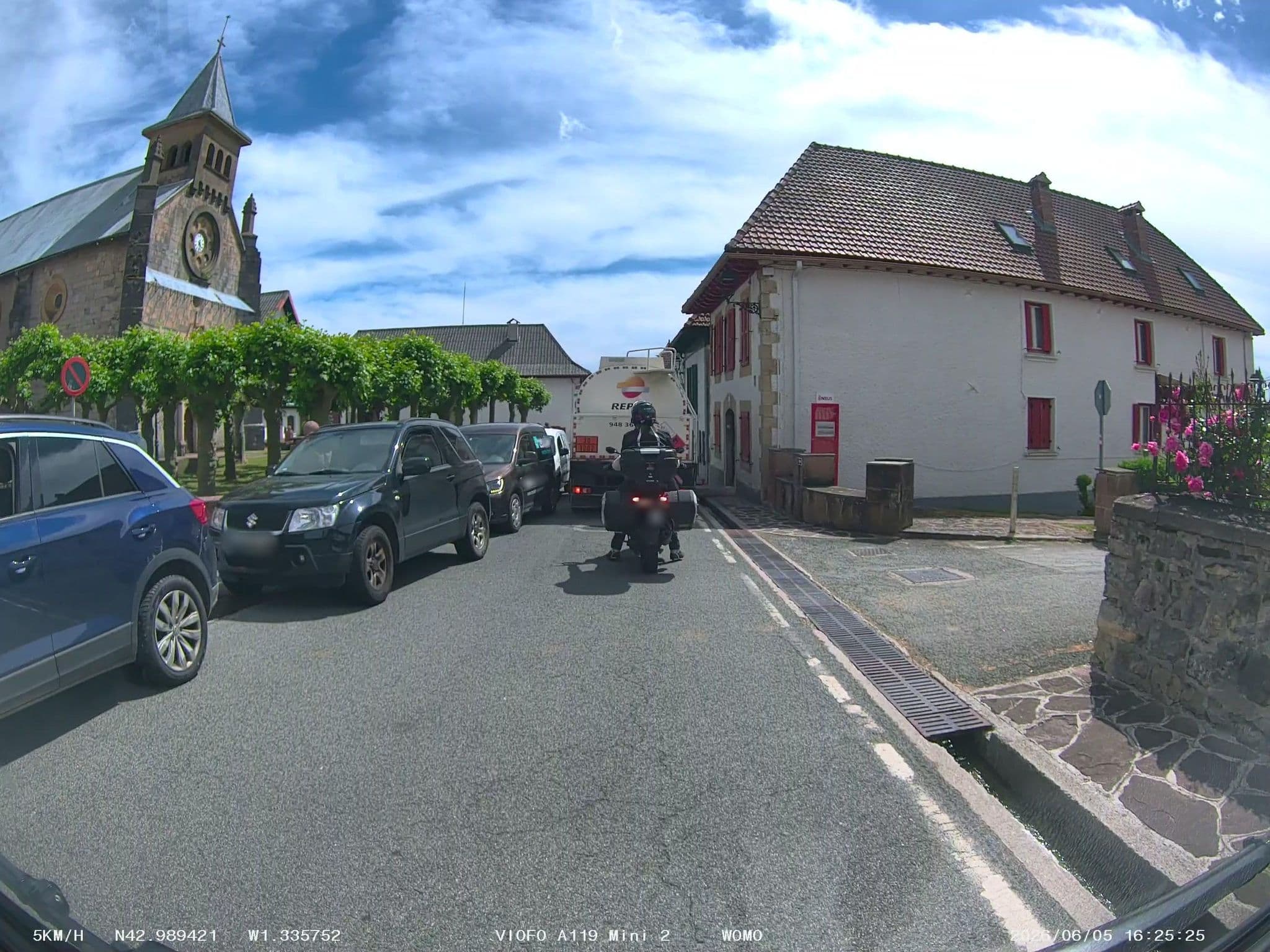 Street view near Hostal Burguete Ostatua, Aoiz — © soulcover (CC BY-SA · Mapillary)