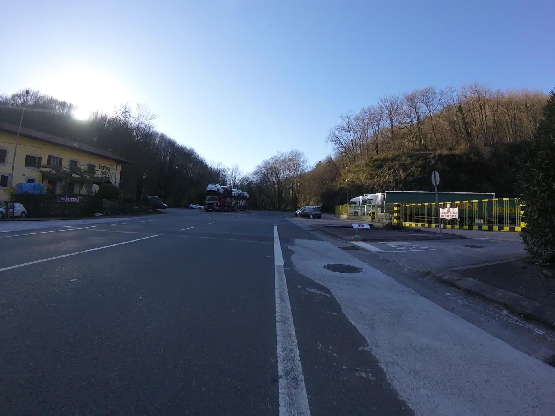 Street view near Bereau Hotela, Lesaka — © mikelo (CC BY-SA · Mapillary)
