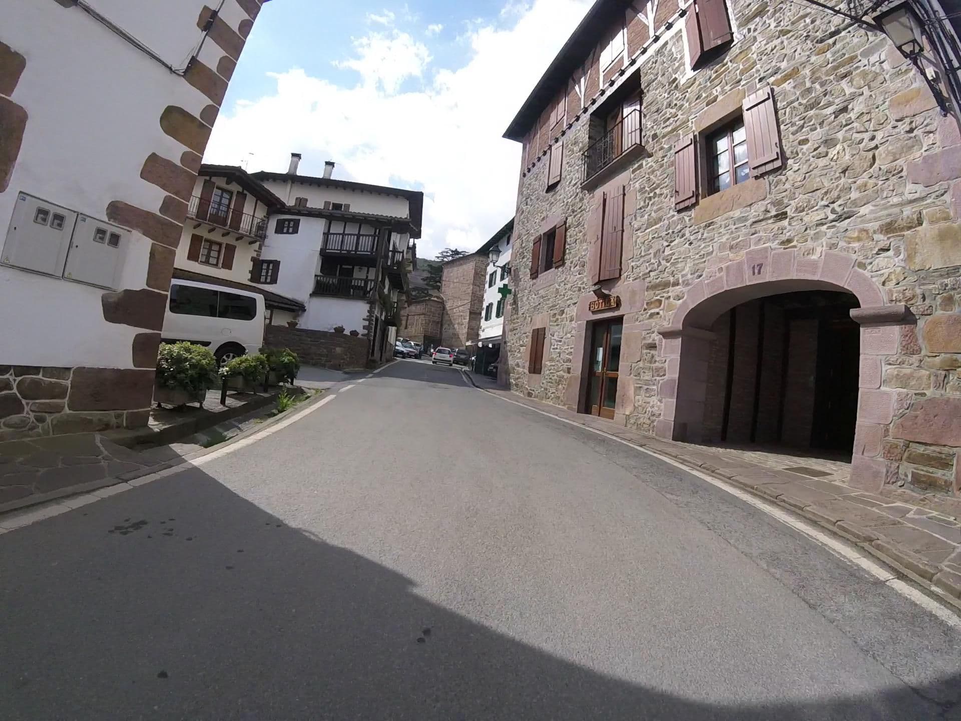 Street view near Casa Aldalurberea, Lesaka — © mikelo (CC BY-SA · Mapillary)