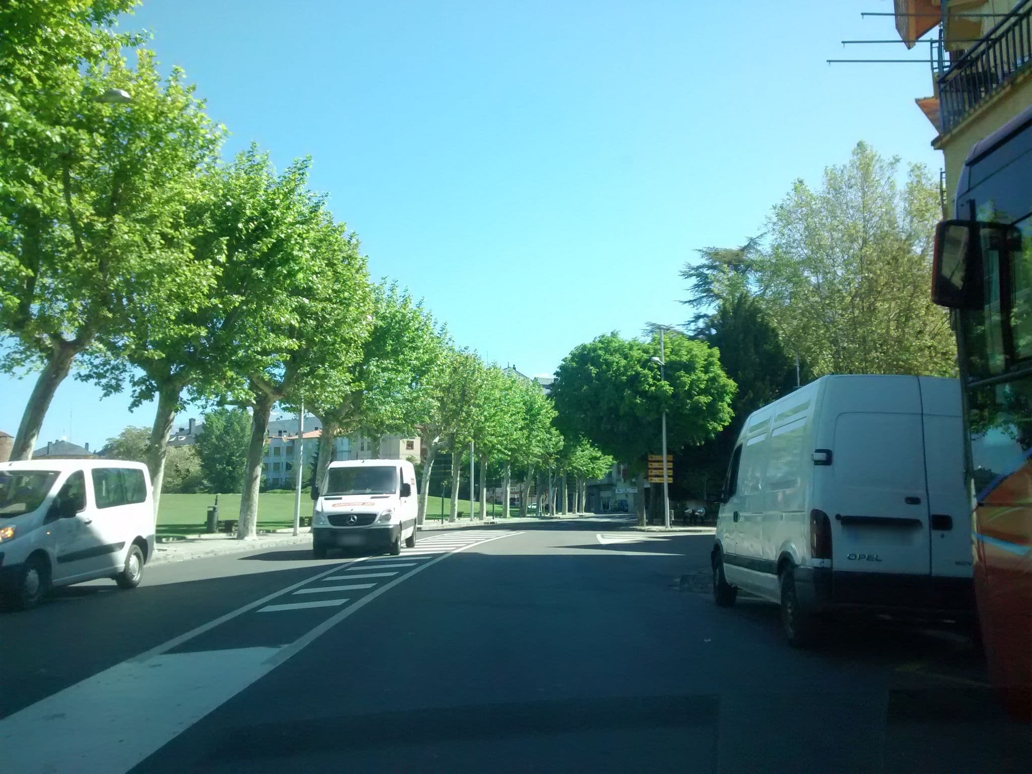 Street view near Mur Hotel Aragon, Jaca — © msevilla00 (CC BY-SA · Mapillary)