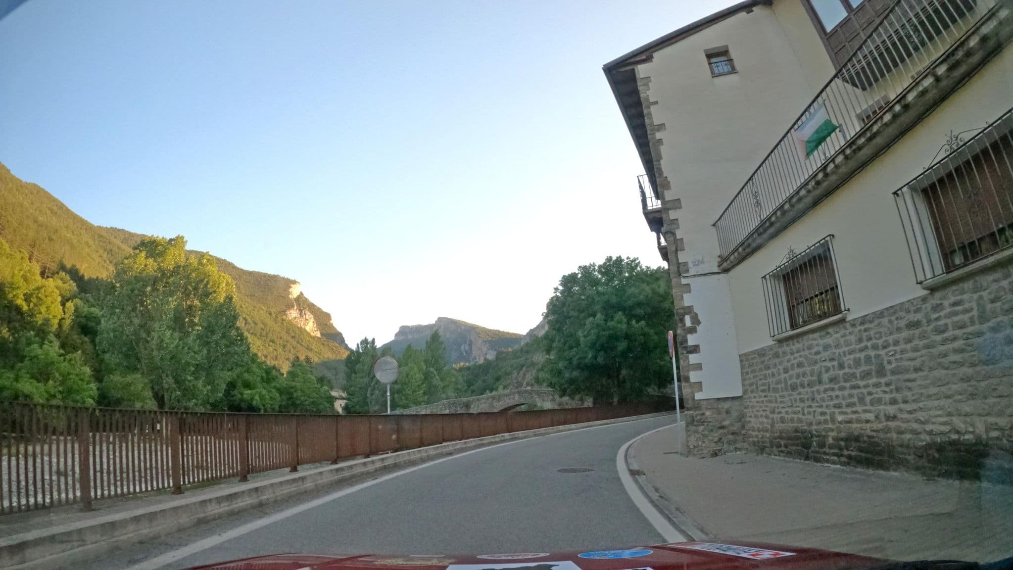 Street view near Casa Urandi I y II, Lumbier — © masterofnoroad (CC BY-SA · Mapillary)
