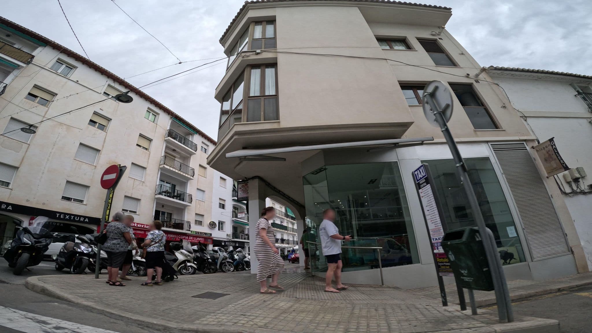 Street view near Trinquete, Altea — © tjorim (CC BY-SA · Mapillary)