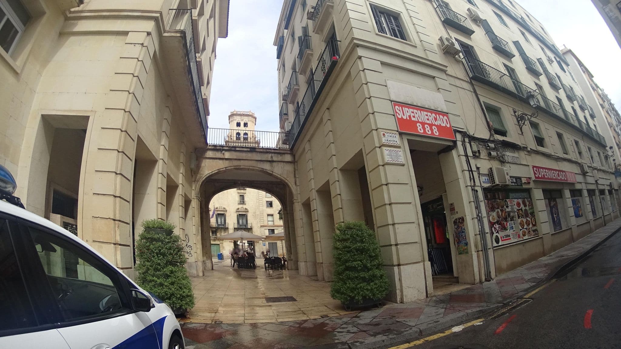 Street view near Old Centre Inn Alicante, Alicante — © robertogeb (CC BY-SA · Mapillary)
