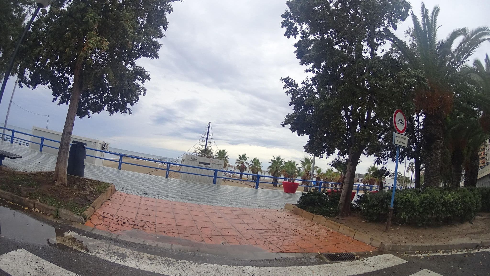 Street view near Nou Petrer, Alicante — © robertogeb (CC BY-SA · Mapillary)