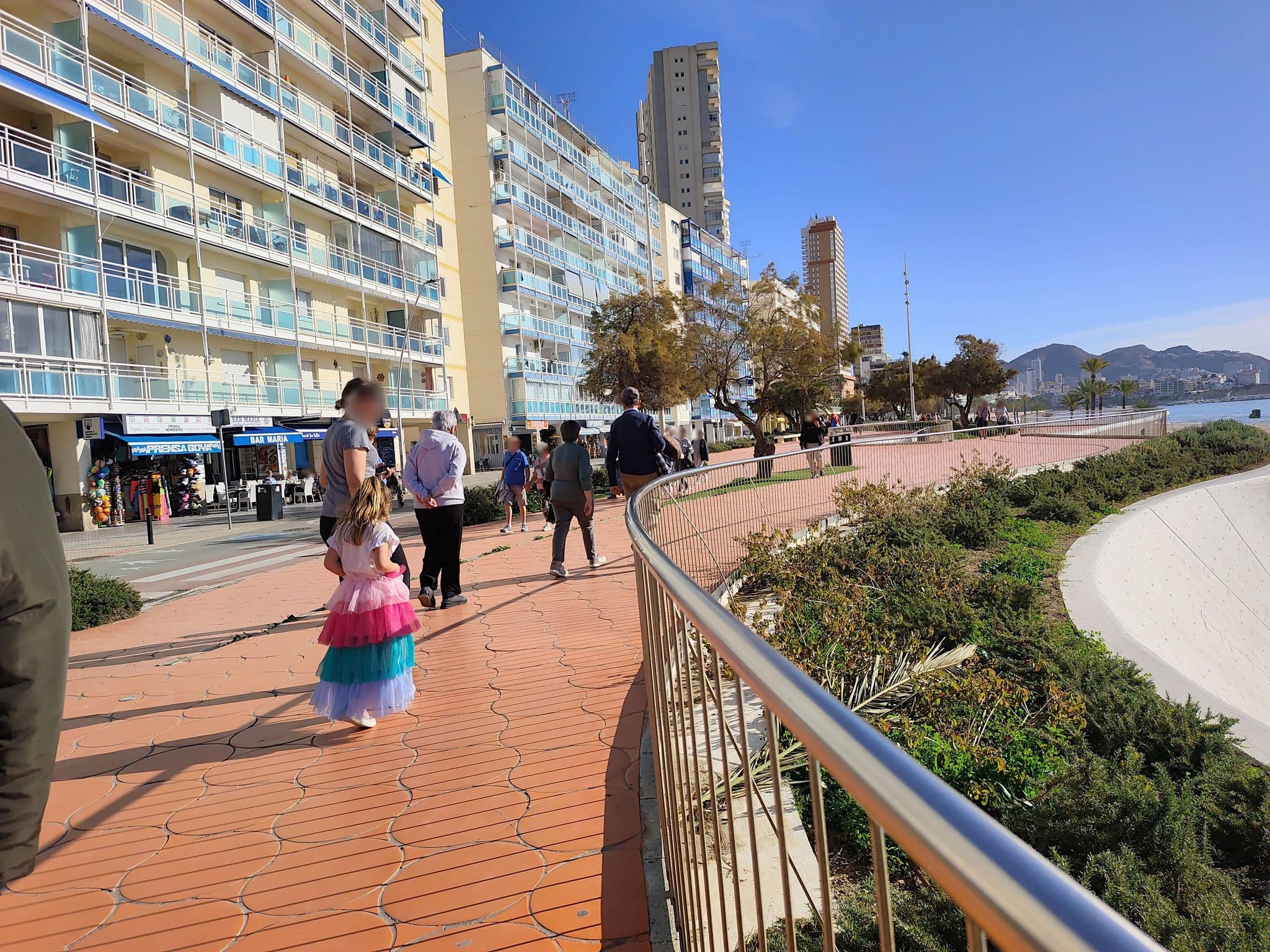 Street view near Pintor Sorolla, Benidorm — © Duro (CC BY-SA · Mapillary)