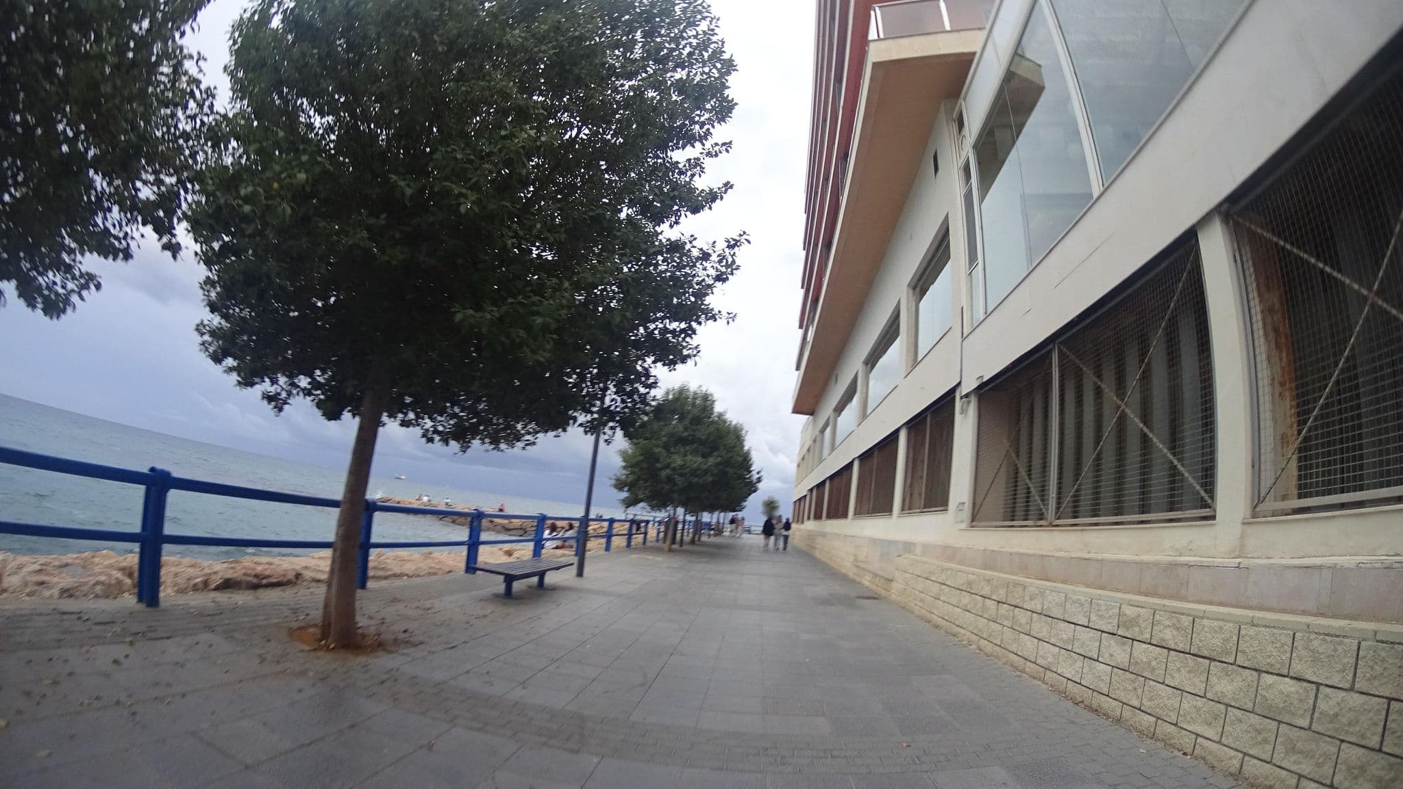 Street view near Hotel Spa Porta Maris, Alicante — © robertogeb (CC BY-SA · Mapillary)