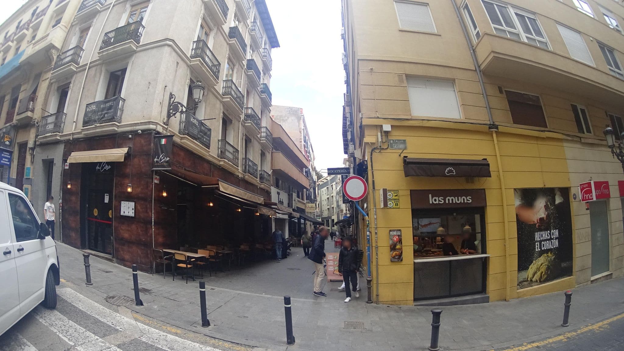 Street view near Hotel BH San Francisco, Alicante — © robertogeb (CC BY-SA · Mapillary)
